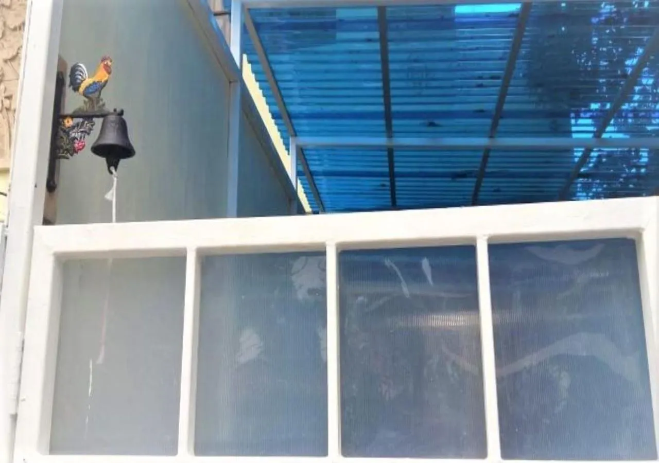 Facade/entrance in Susilo Residence 10