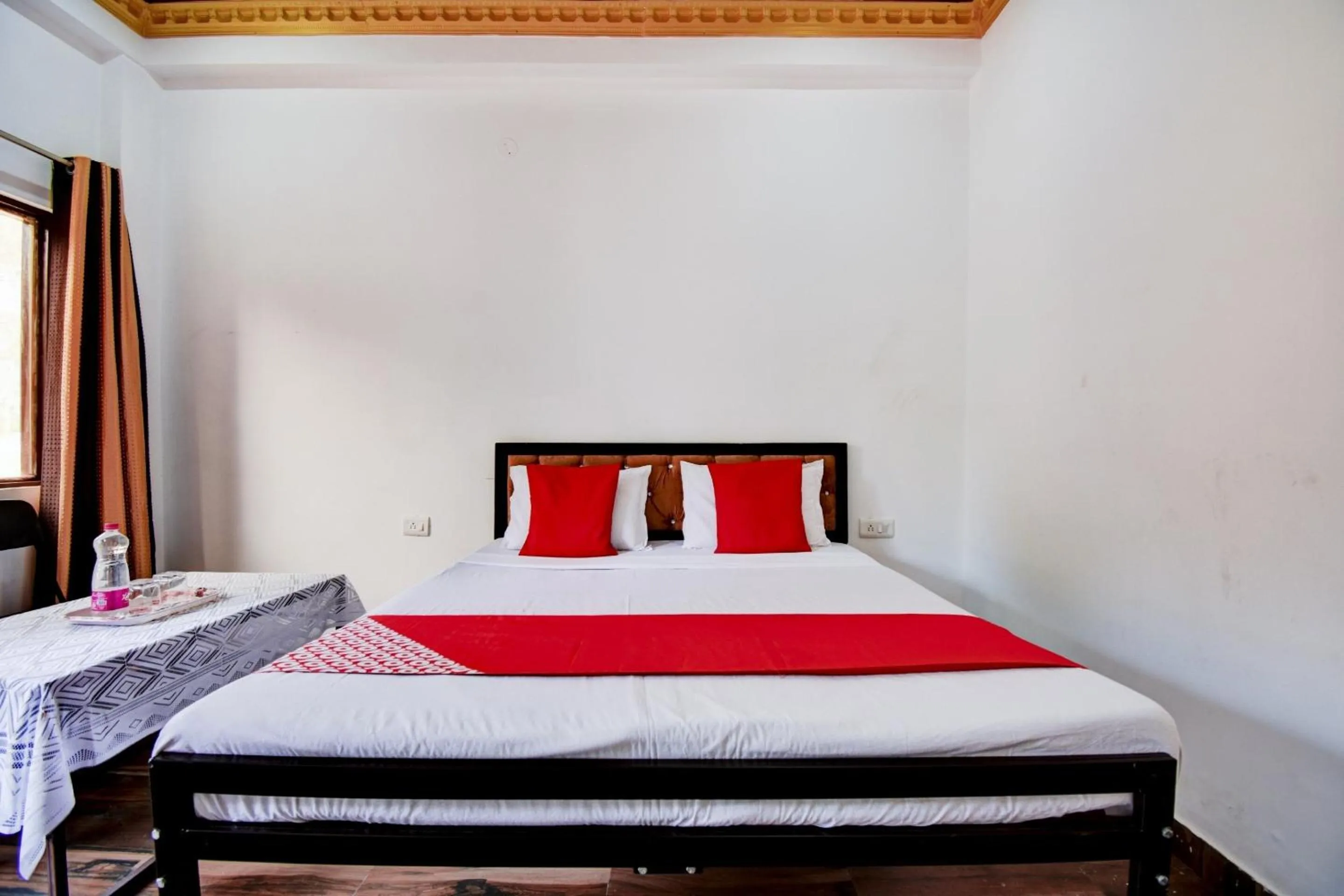 Bedroom, Bed in Hotel O by OYO Pine Tree