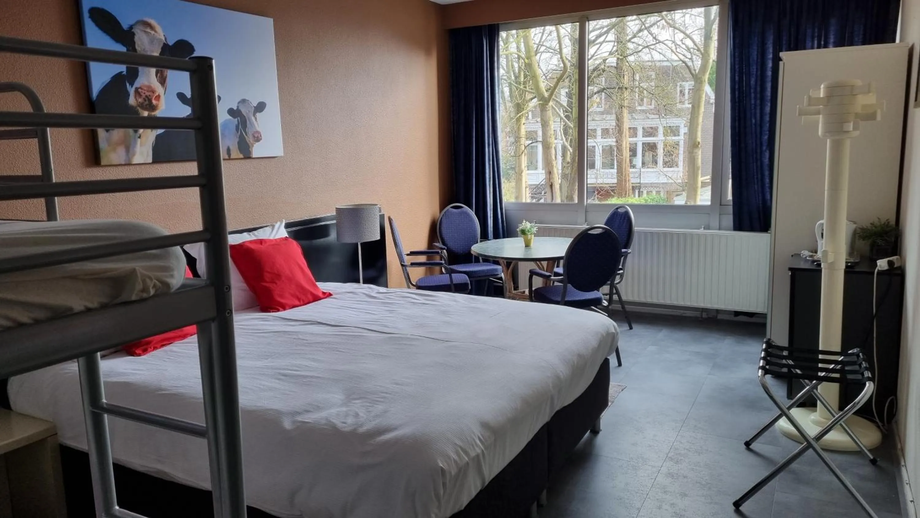 Photo of the whole room, Bed in City Hotel Winschoten