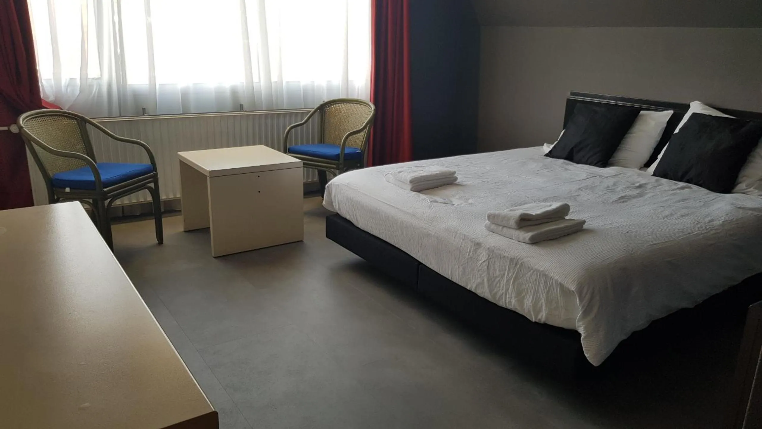Bed in City Hotel Winschoten