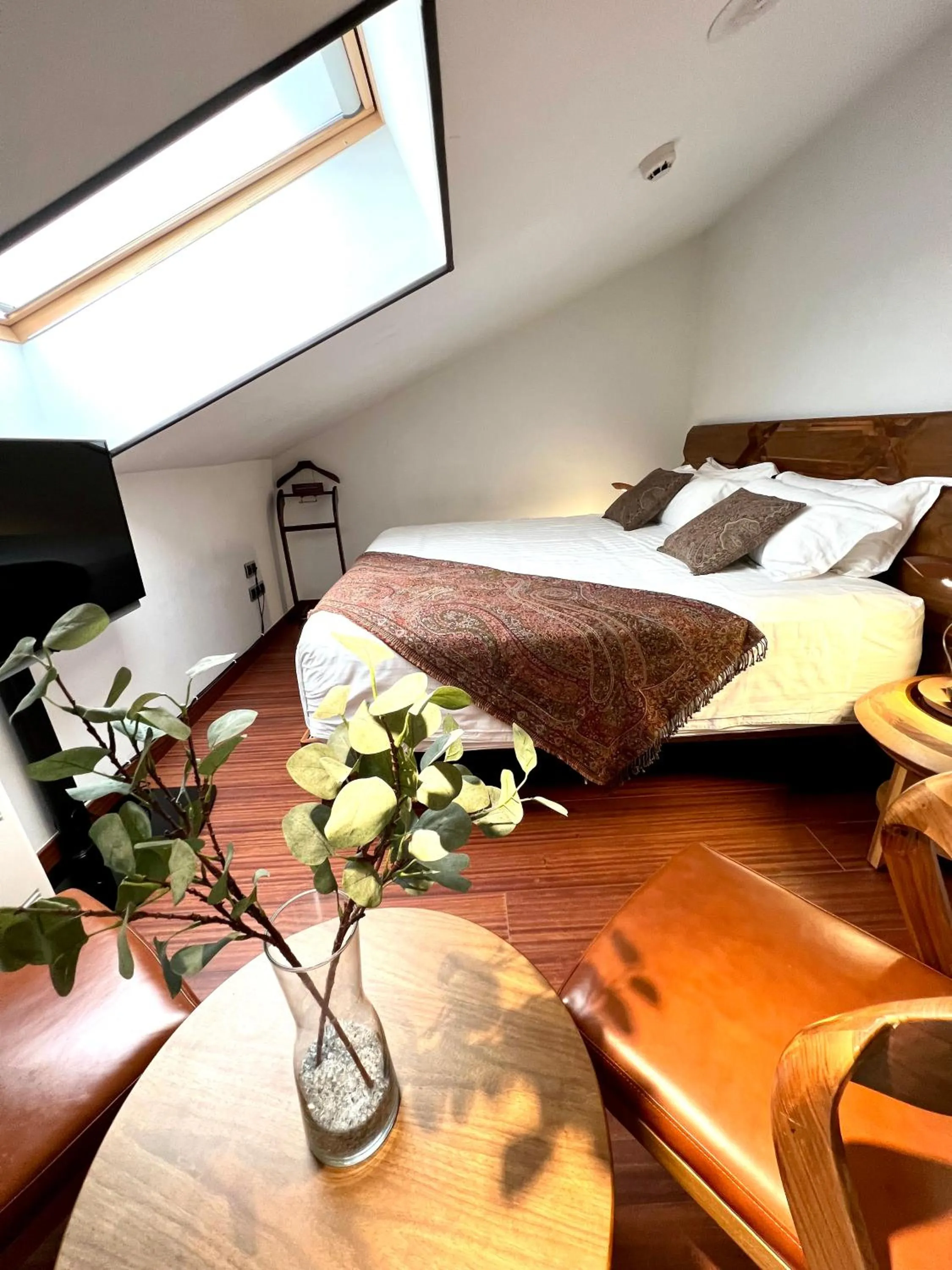 Bed in Anahita Boutique Hotel