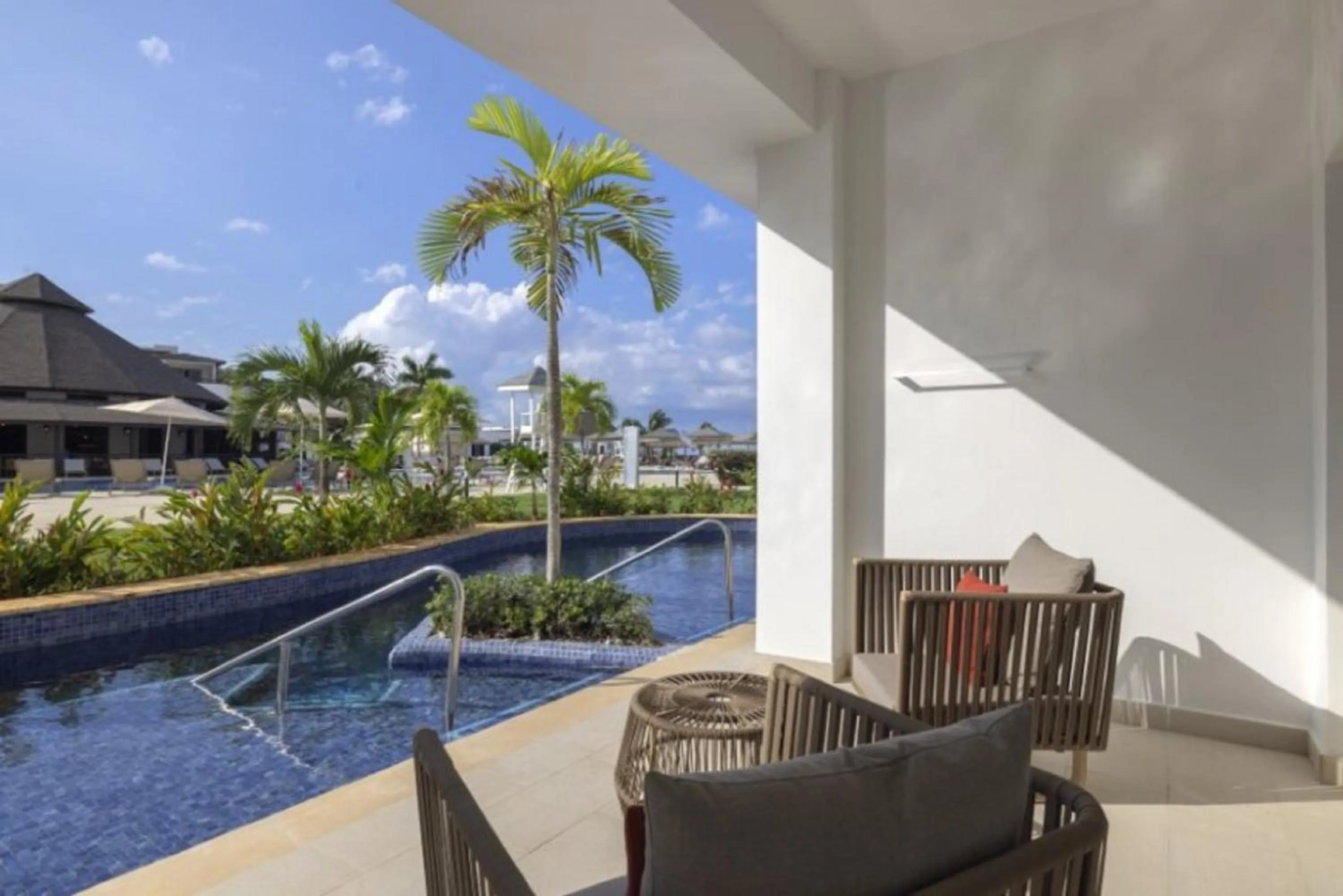 Swimming pool in Royalton Hideaway Blue Waters, An Autograph Collection All-Inclusive Resort - Adults Only