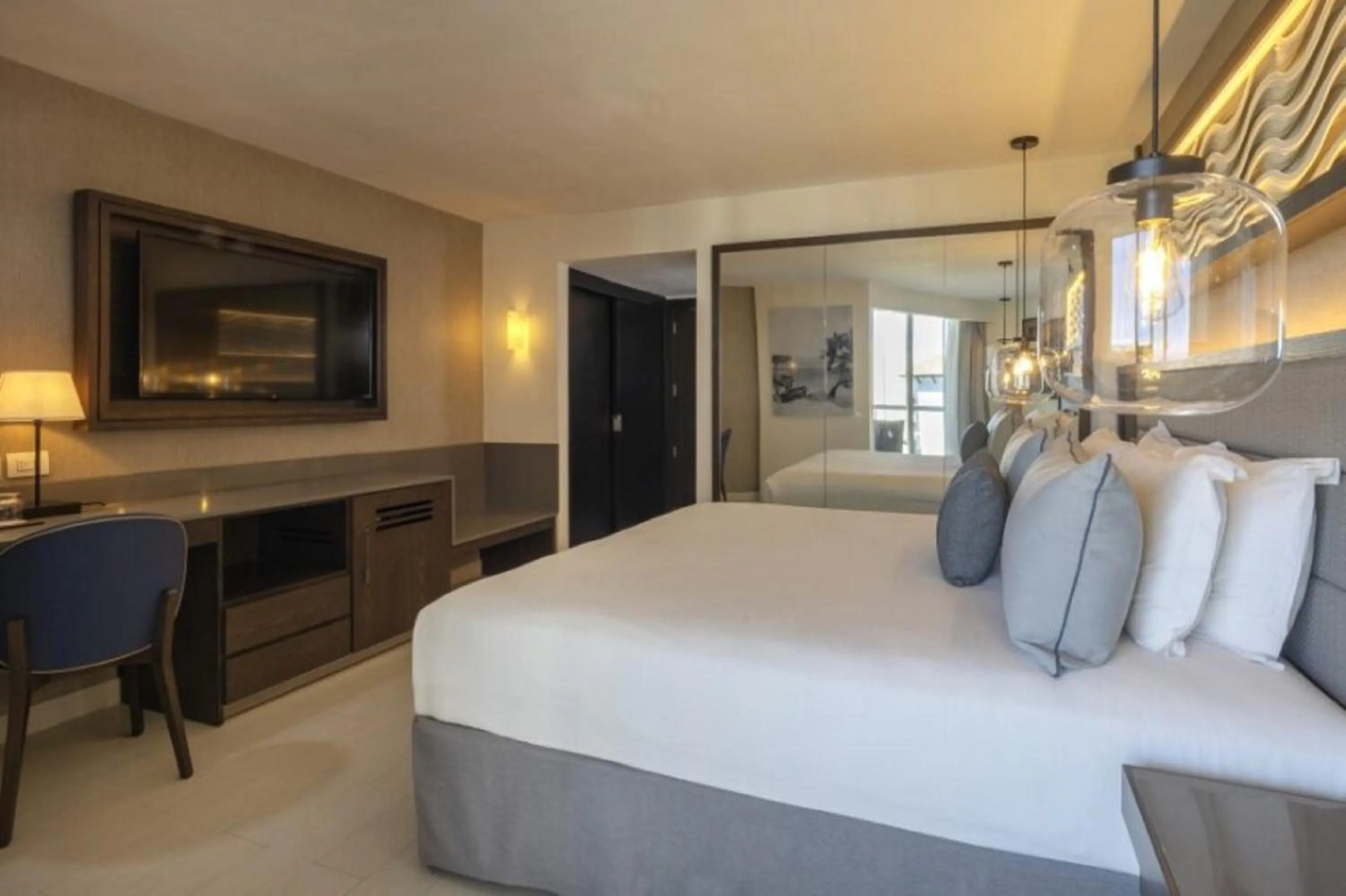 Bed in Royalton Hideaway Blue Waters, An Autograph Collection All-Inclusive Resort - Adults Only