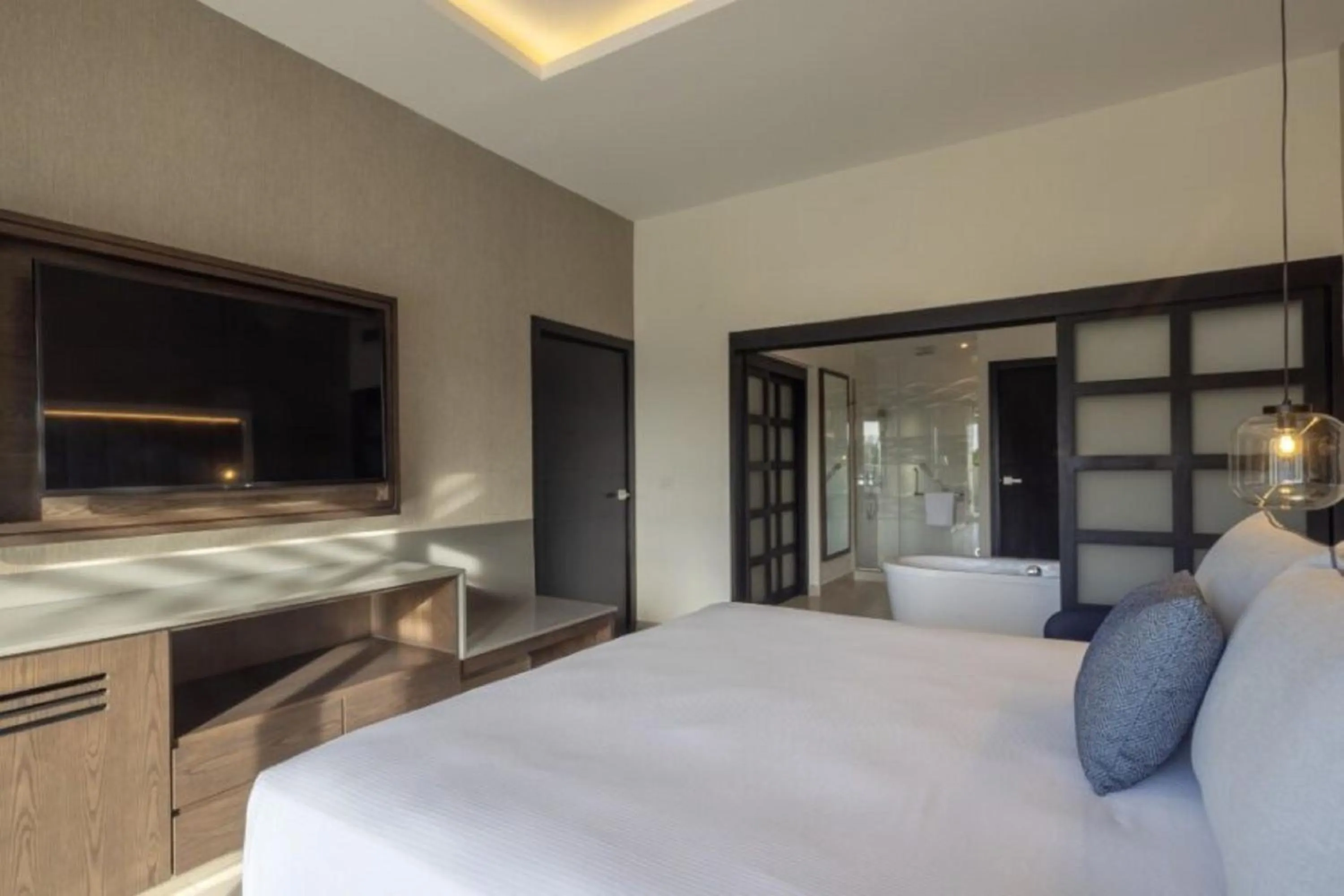 Bed in Royalton Hideaway Blue Waters, An Autograph Collection All-Inclusive Resort - Adults Only