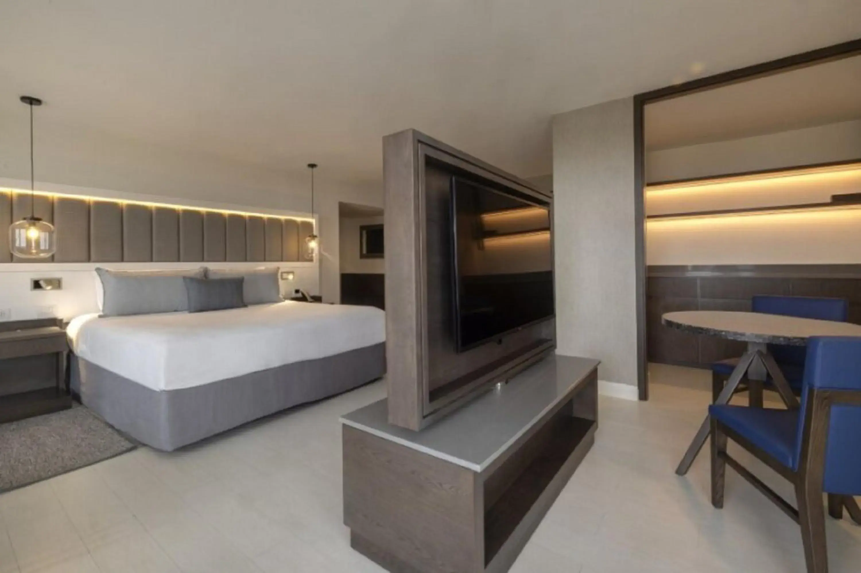 Luxury Junior Suite Ocean Corner View Diamond Club - single occupancy in Royalton Hideaway Blue Waters, An Autograph Collection All-Inclusive Resort - Adults Only Luxury Junior Suite Ocean Corner View Diamond Club - single occupancy in Royalton Hideaway Blue Waters, An Autograph Collection All-Inclusive Resort - Adults Only