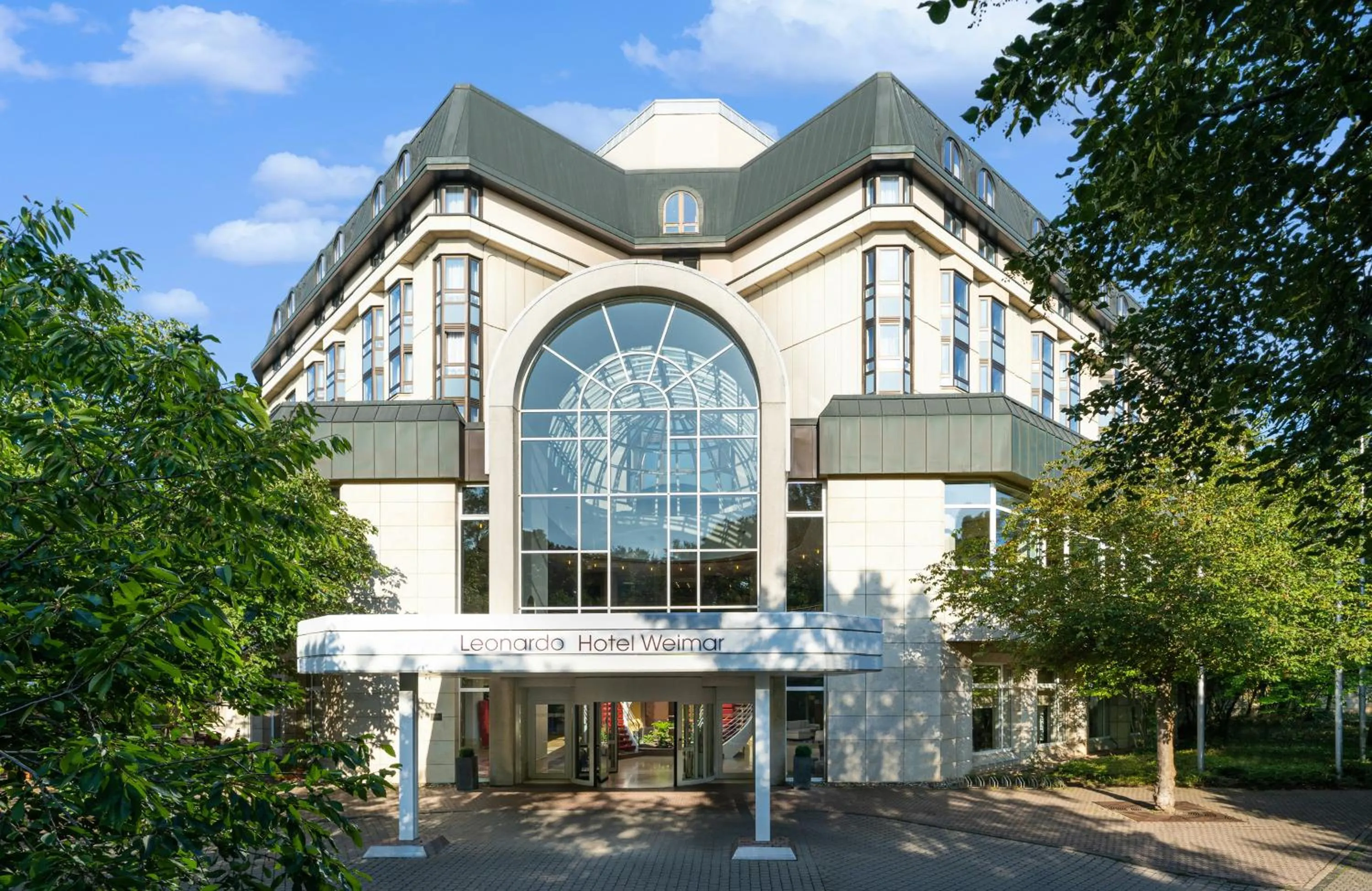 Property building in Leonardo Hotel Weimar