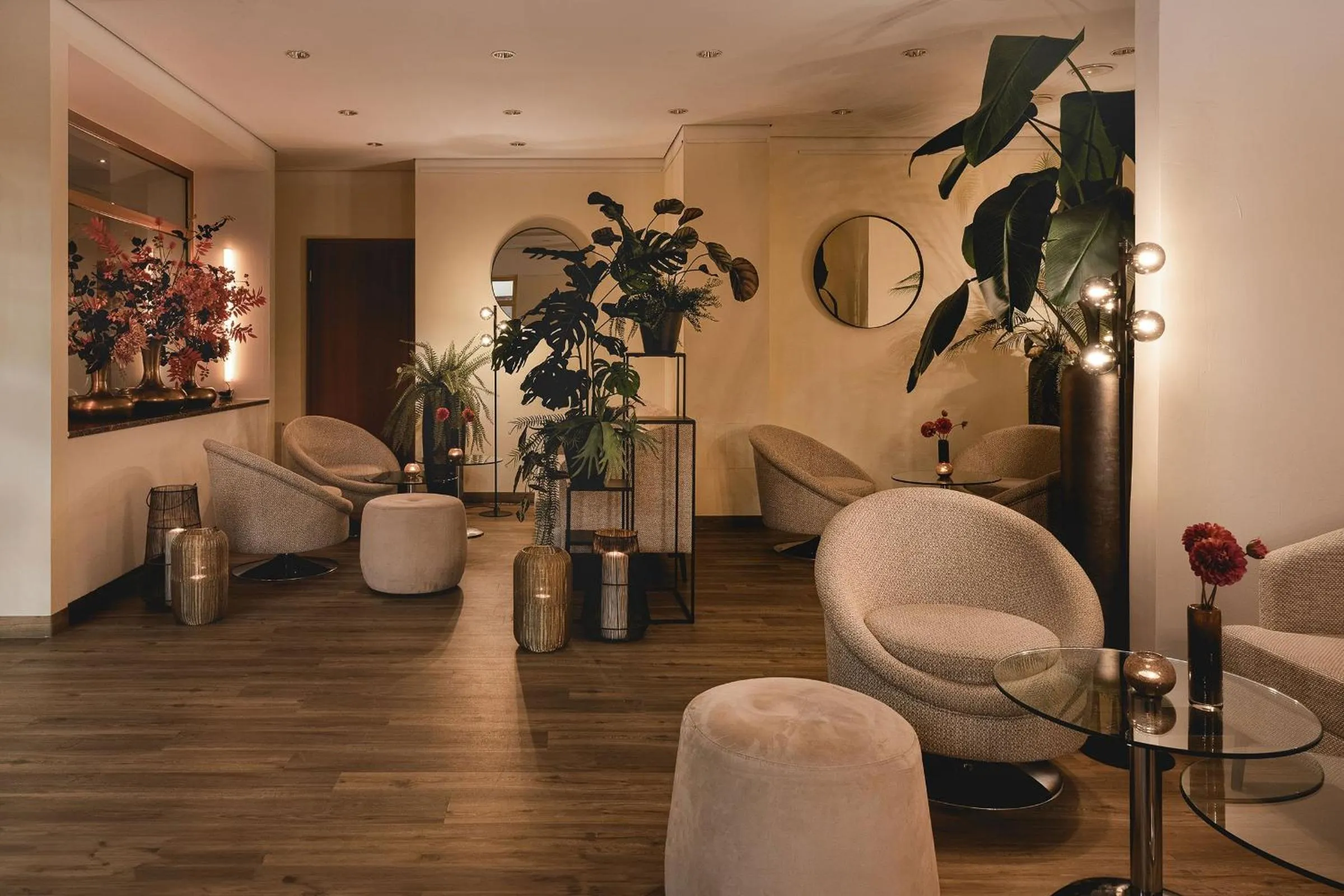 Lounge or bar in Leonardo Hotel Weimar