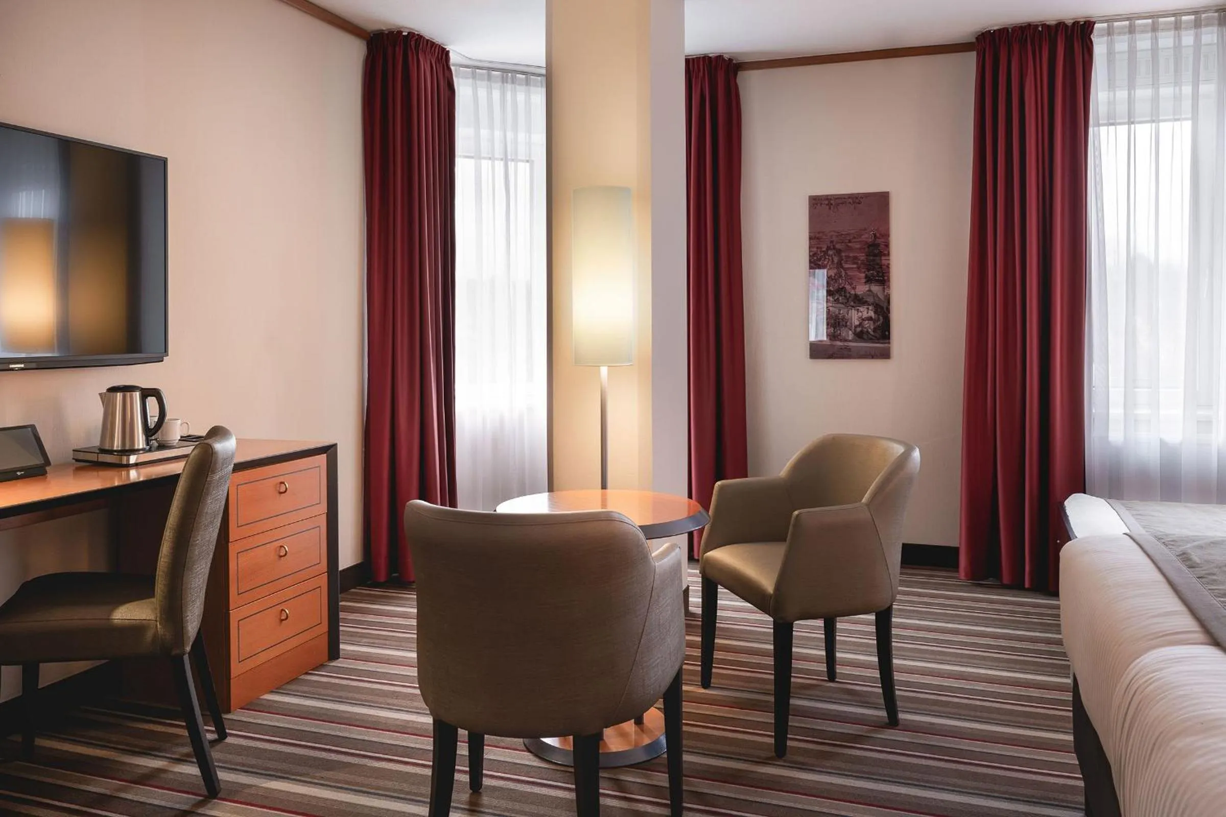 Photo of the whole room in Leonardo Hotel Weimar