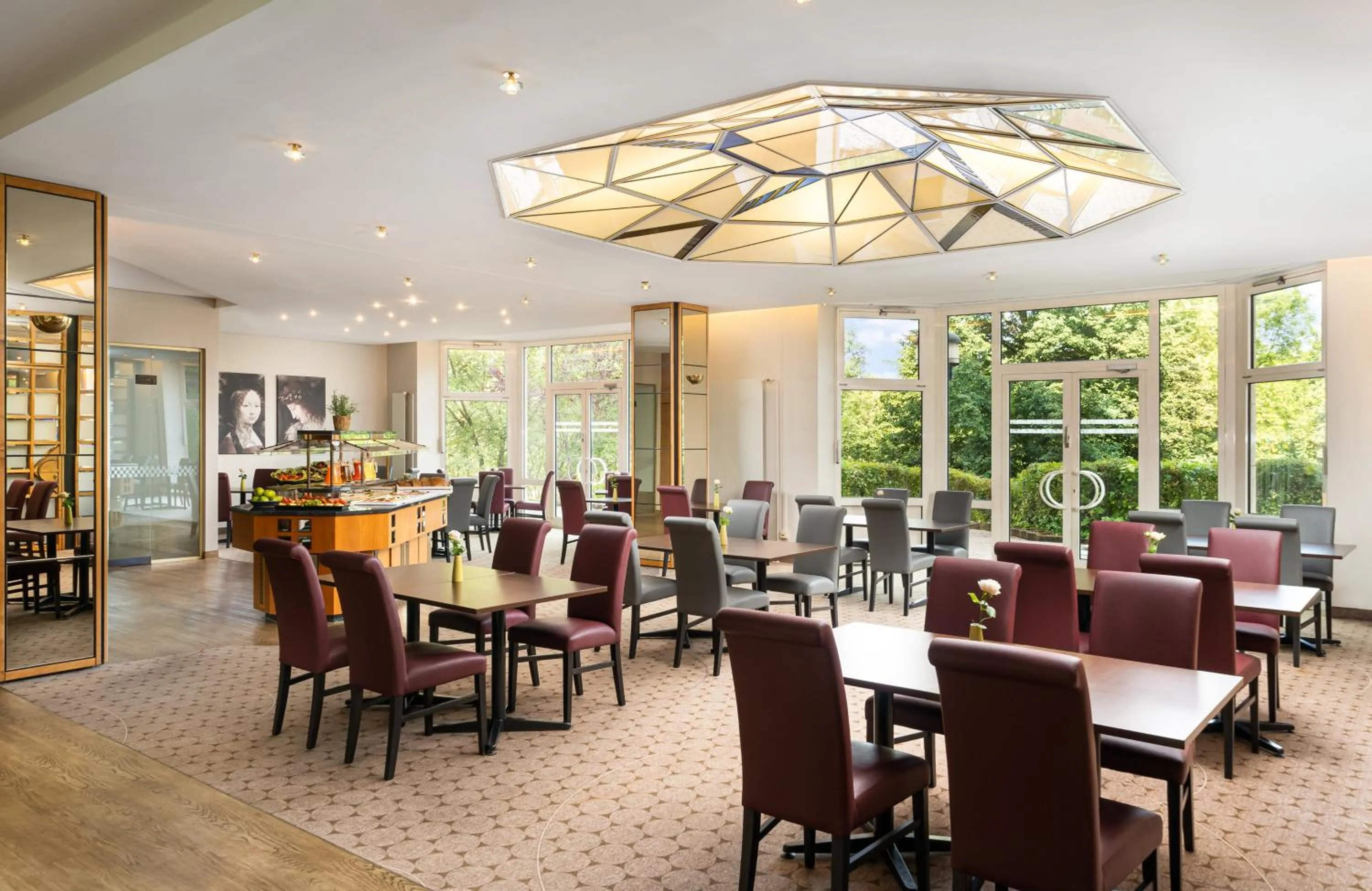 Restaurant/places to eat in Leonardo Hotel Weimar