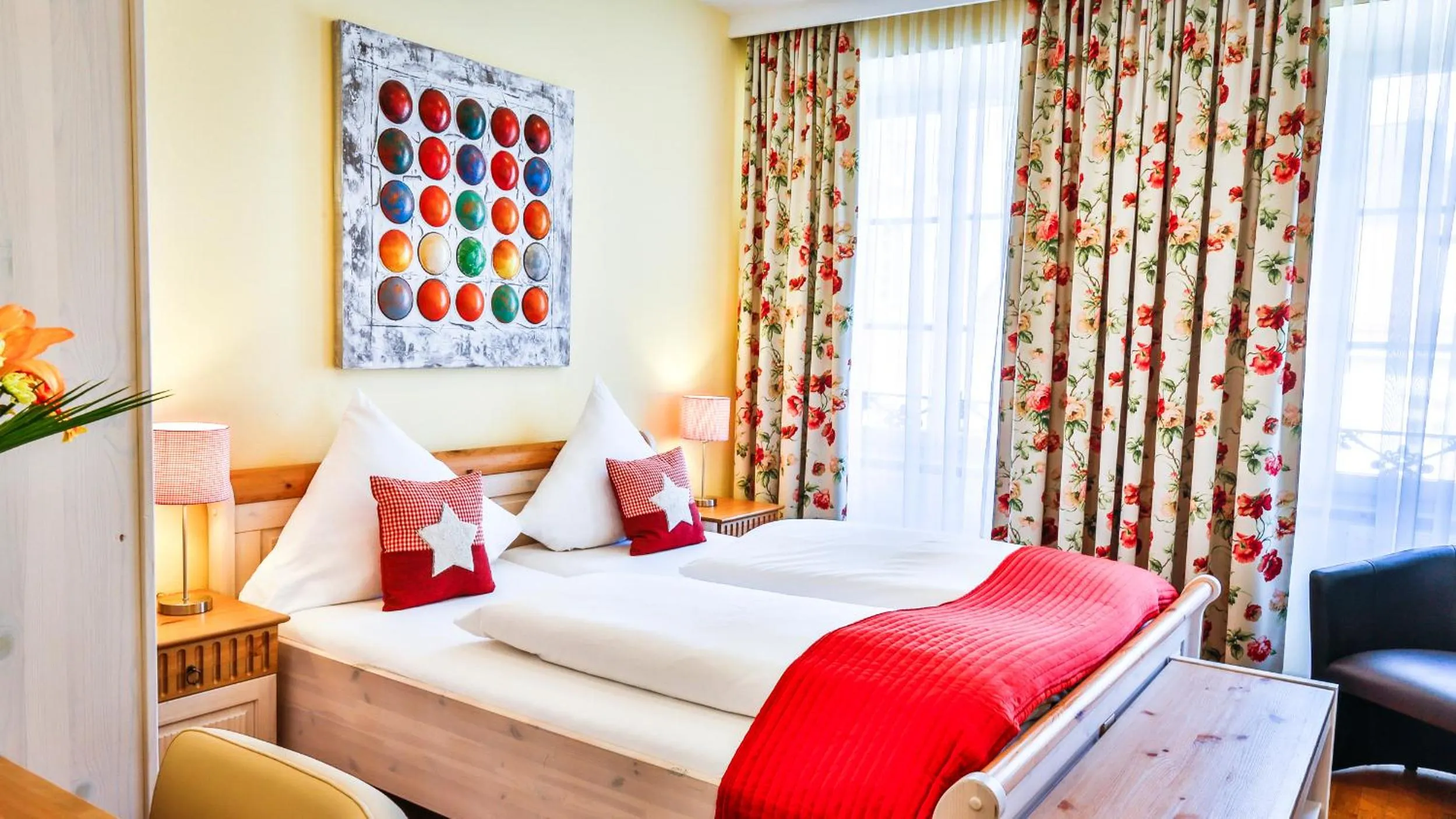 Bedroom, Bed in Hotel zum Goldenen Löwen