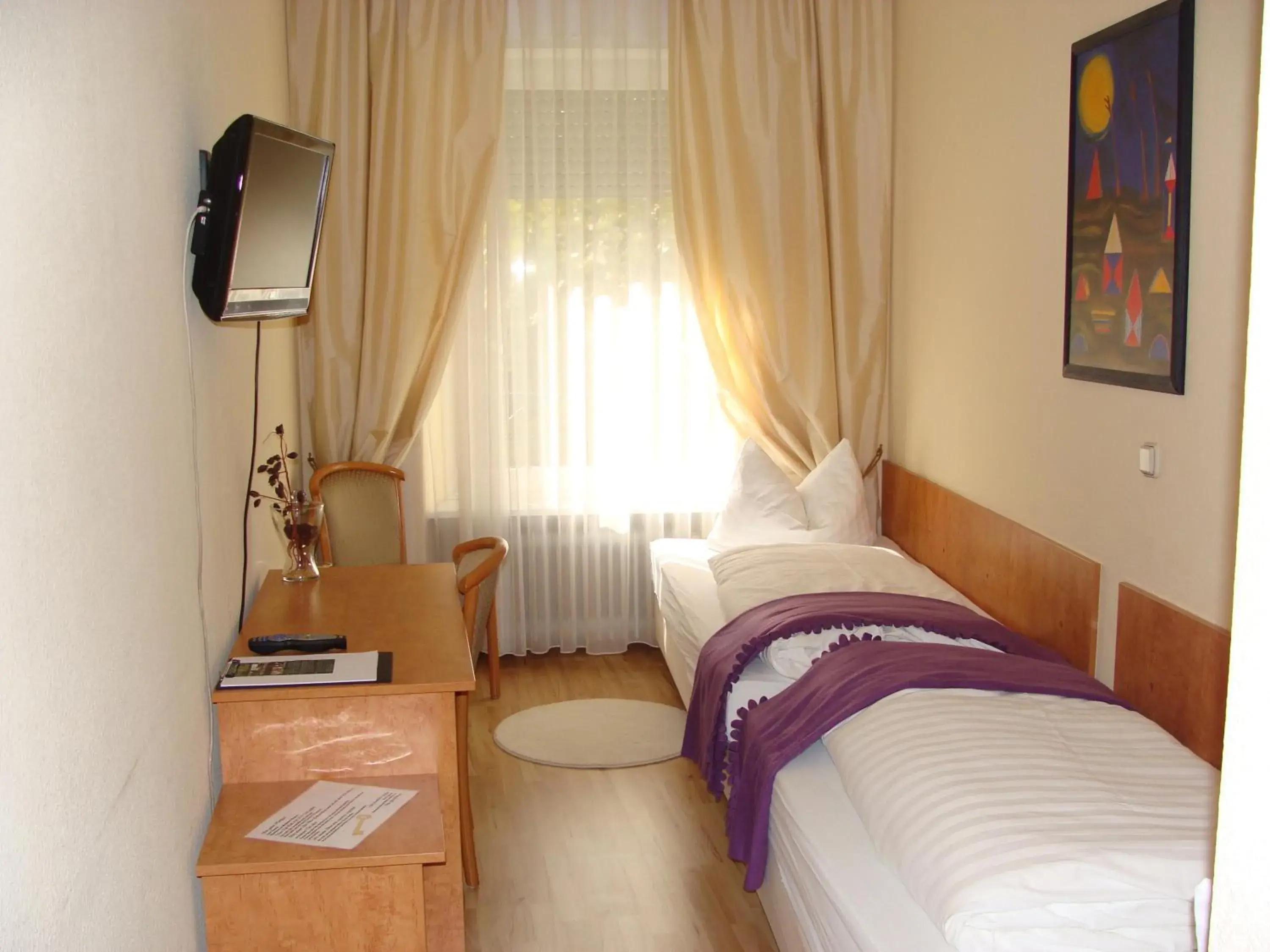 Twin Room - single occupancy in Hotel Löhr Twin Room - single occupancy in Hotel Löhr