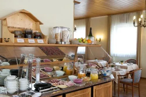 Restaurant/places to eat in Hotel Haus Reichert