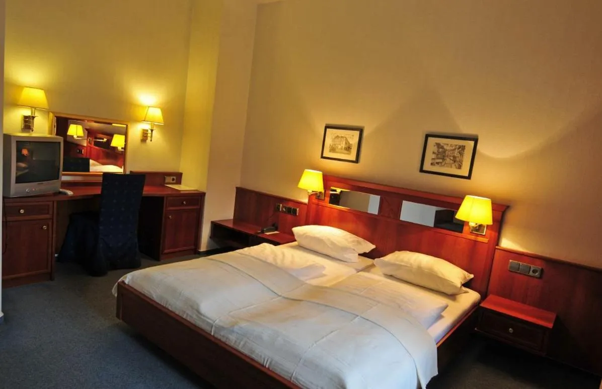 Photo of the whole room, Bed in Hotel Haus Reichert