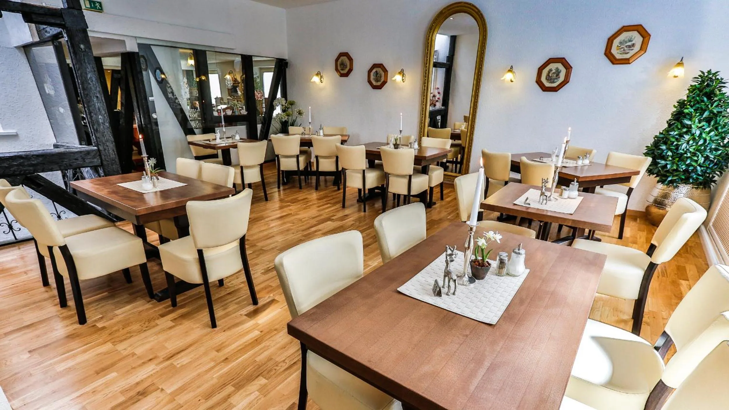 Dining area in Hotel Laterne