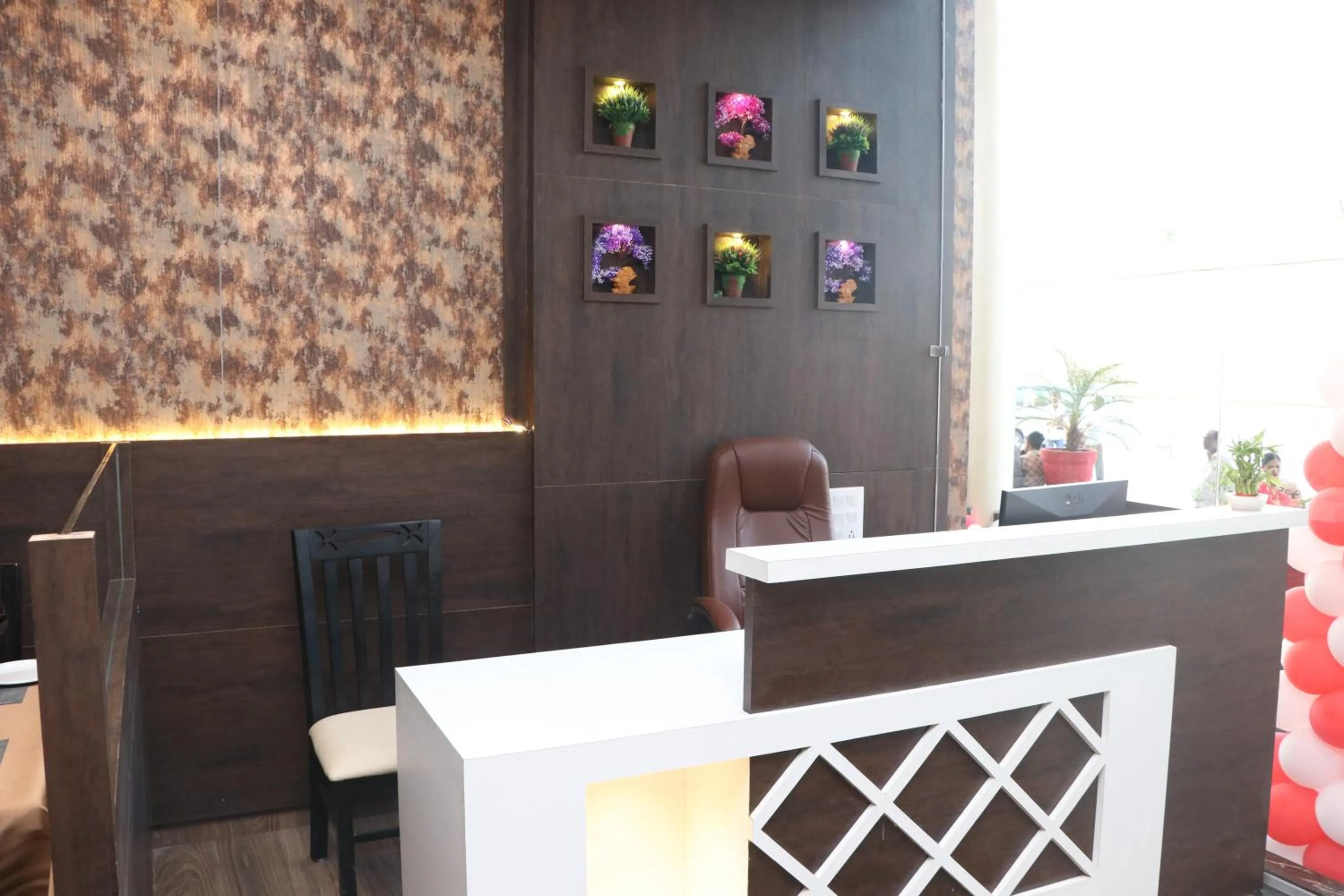 Lobby or reception in THE GRAND ASTORIA SOMANTH by Shivalaya Darshanam