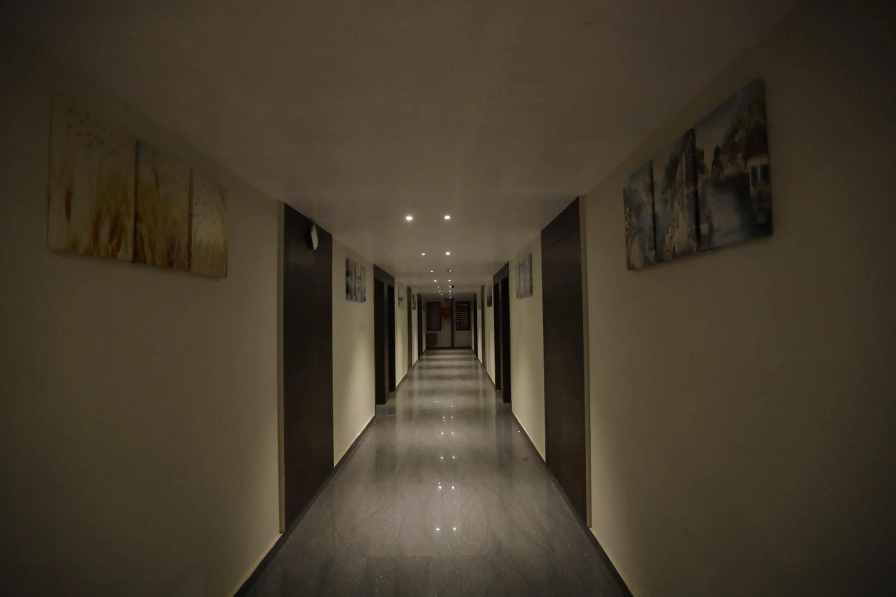 Lobby or reception in THE GRAND ASTORIA SOMANTH by Shivalaya Darshanam