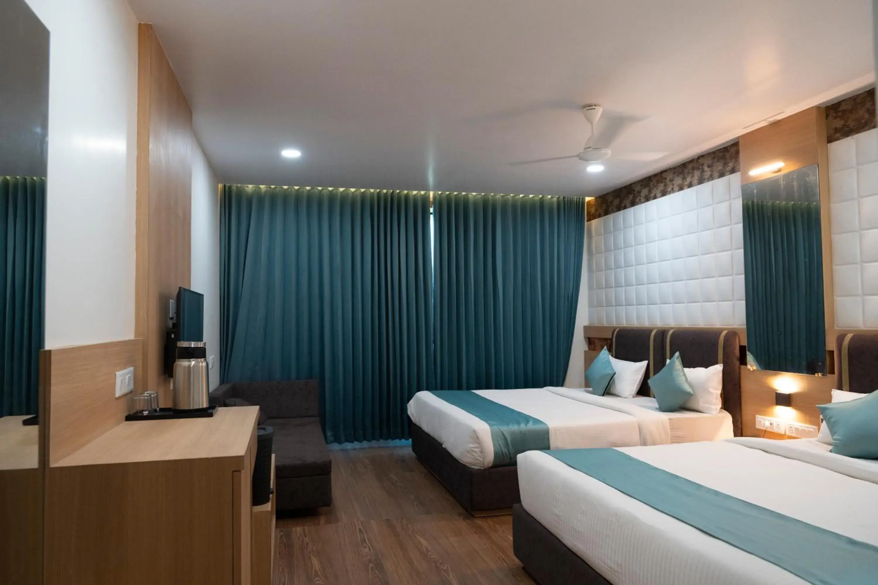Double or Twin Room with View in THE GRAND ASTORIA SOMANTH by Shivalaya Darshanam Double or Twin Room with View in THE GRAND ASTORIA SOMANTH by Shivalaya Darshanam