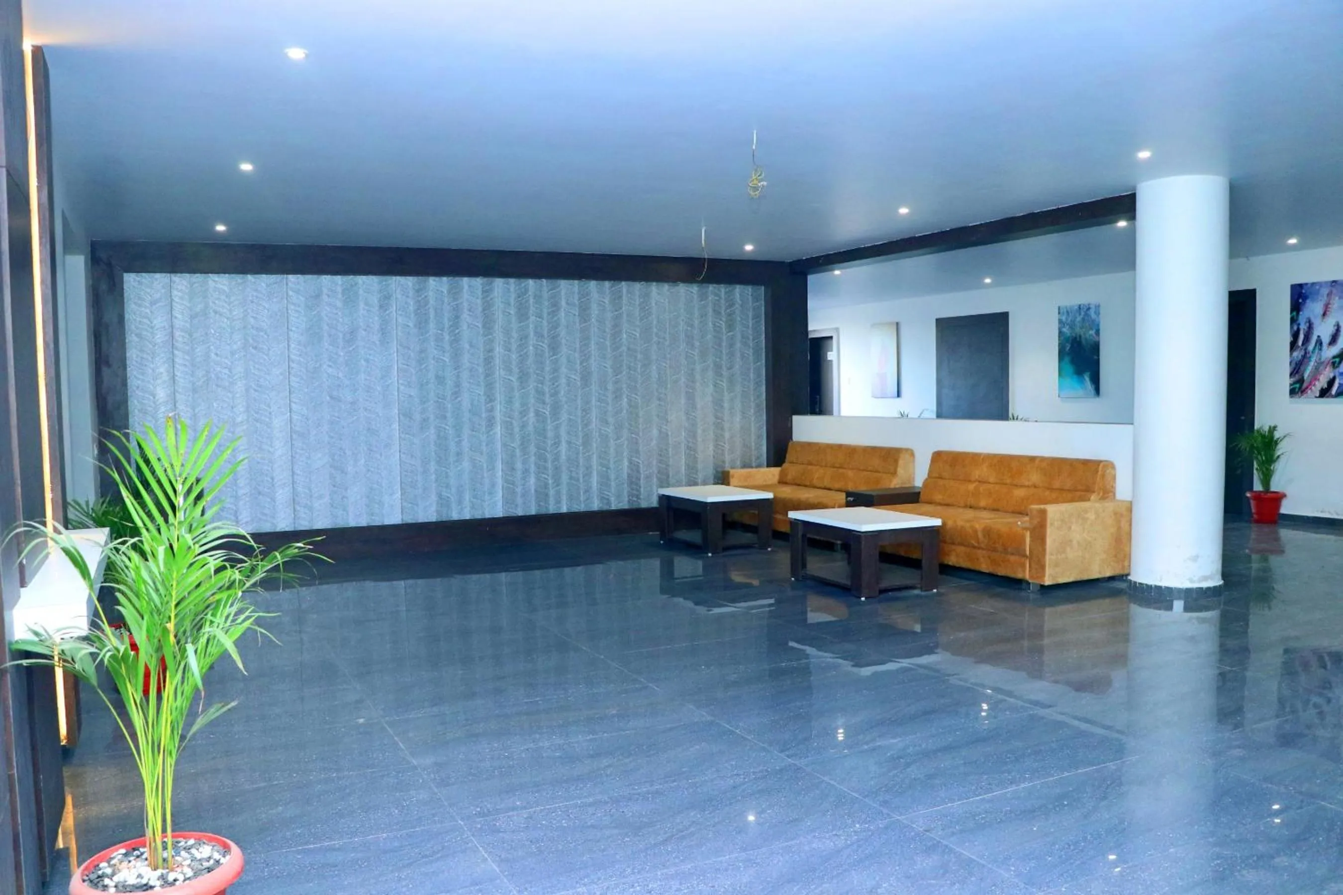 Lobby or reception in THE GRAND ASTORIA SOMANTH by Shivalaya Darshanam