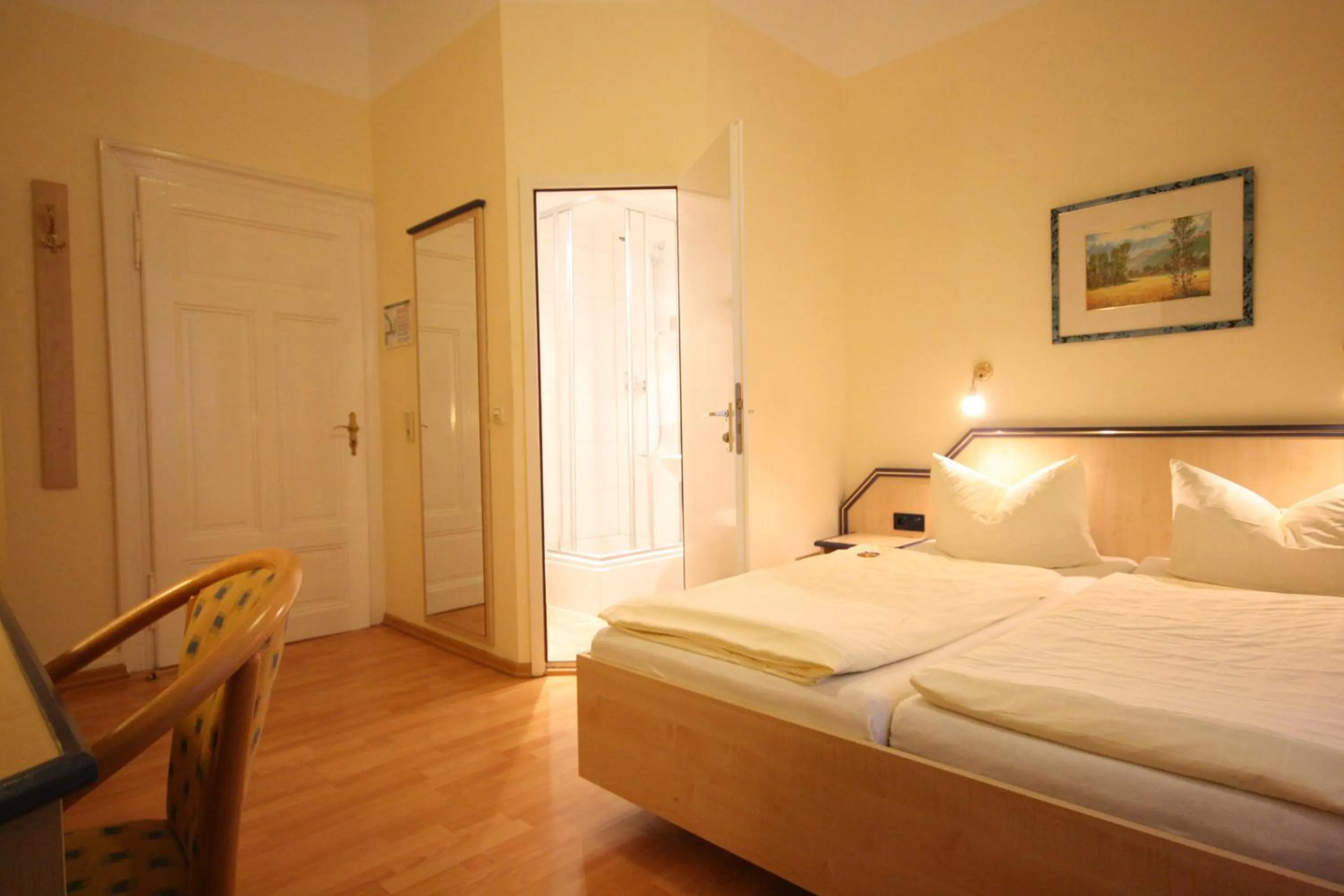 Photo of the whole room, Bed in Altstadt Hotel