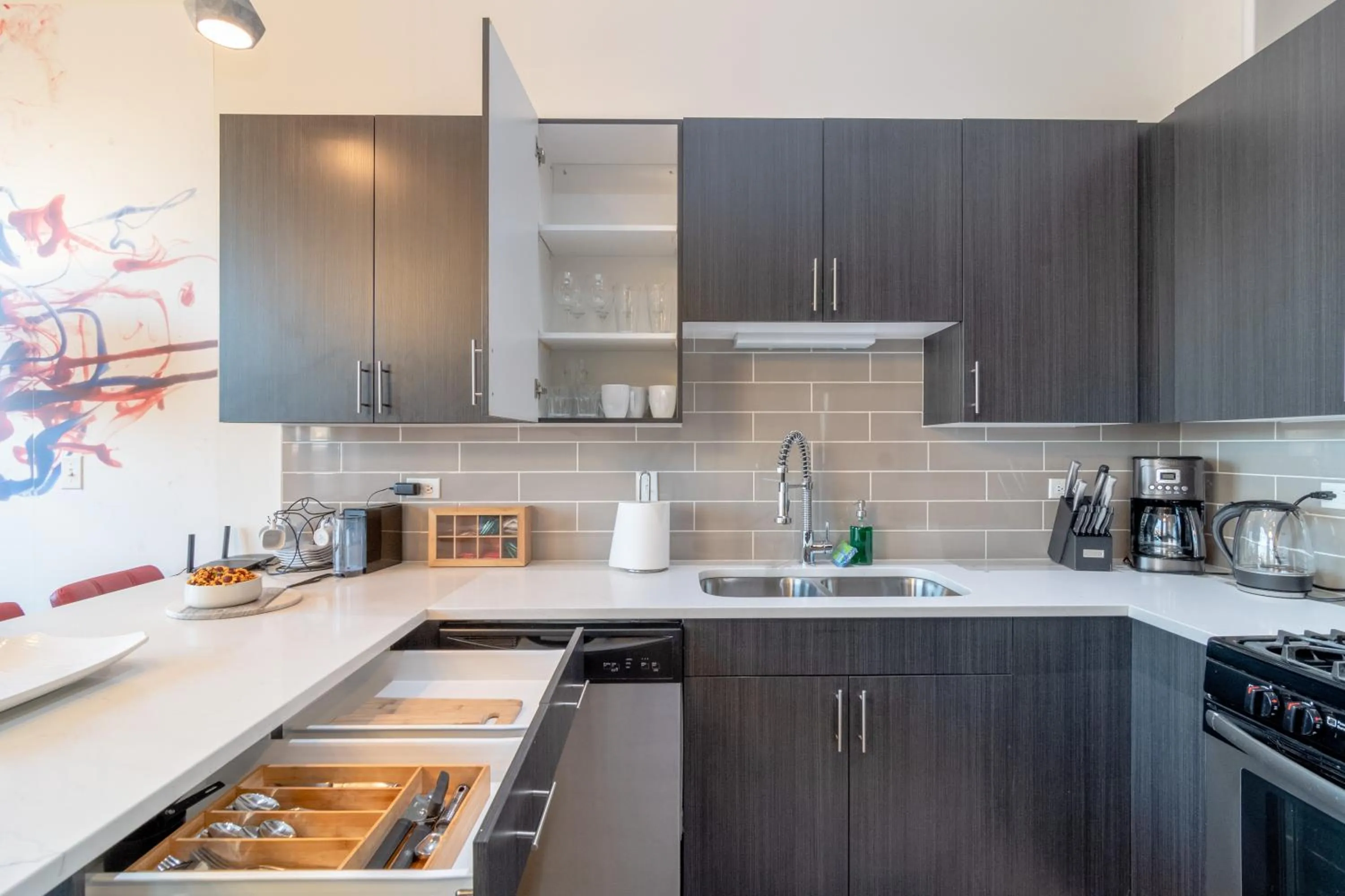 McCormick Place 3BR Luxury Penthouse Duplex with Personal Rooftop and Optional Parking for 8 guests in Chicago South Loop