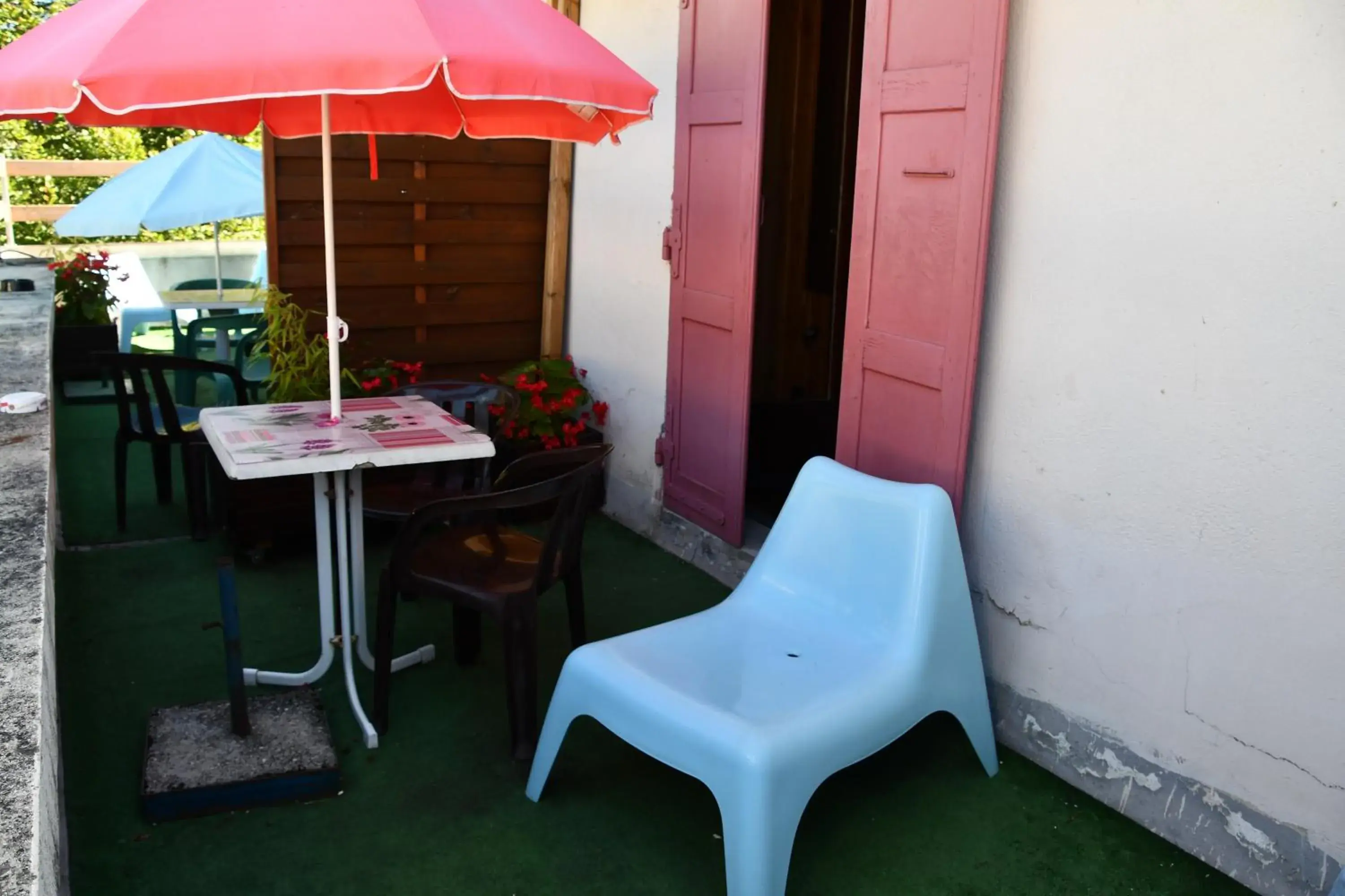 Double Room with Terrace in Hotel Le Terminus Double Room with Terrace in Hotel Le Terminus