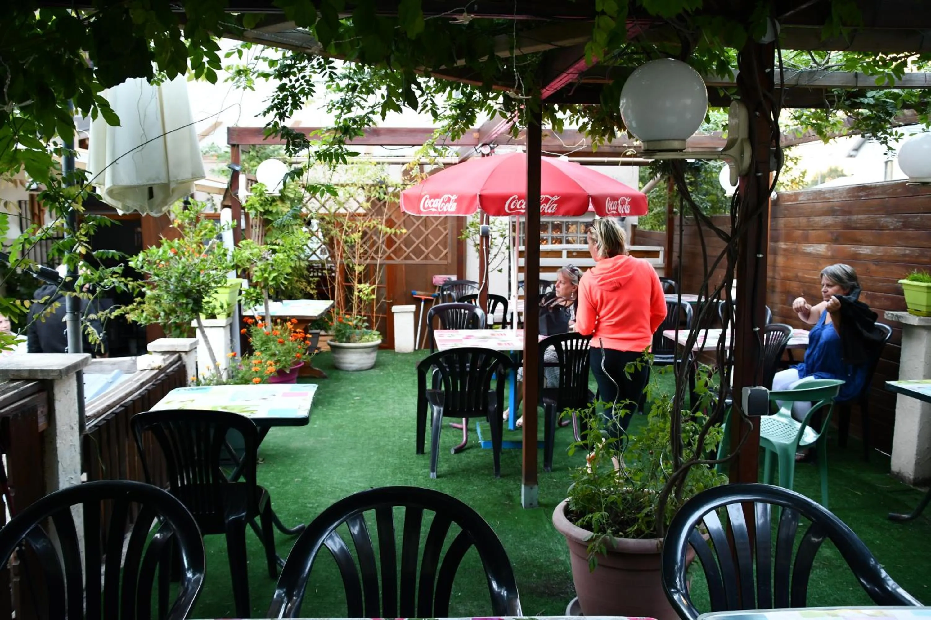 Property building in Hotel Le Terminus