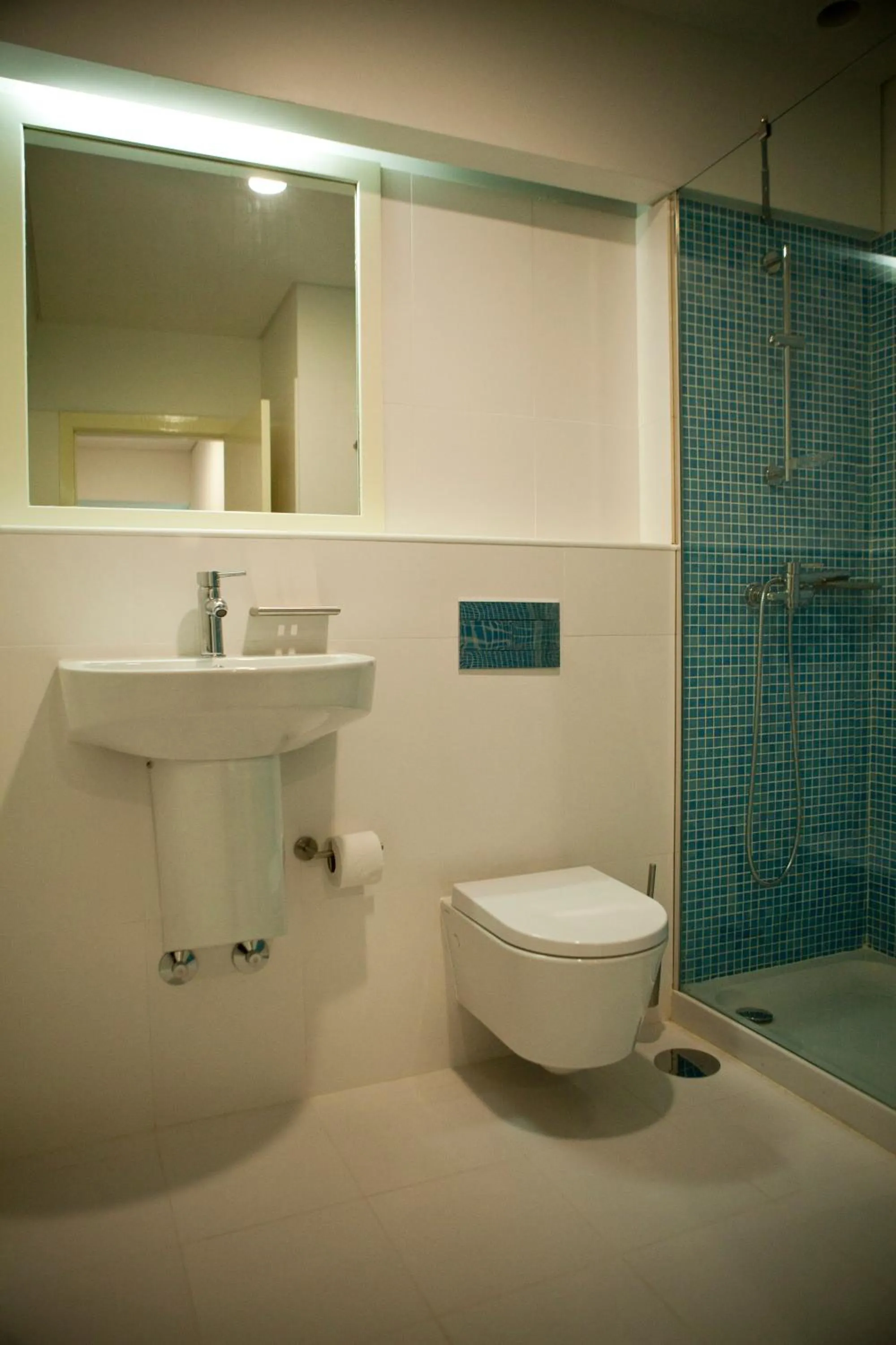 Bathroom in Hotel Comércio