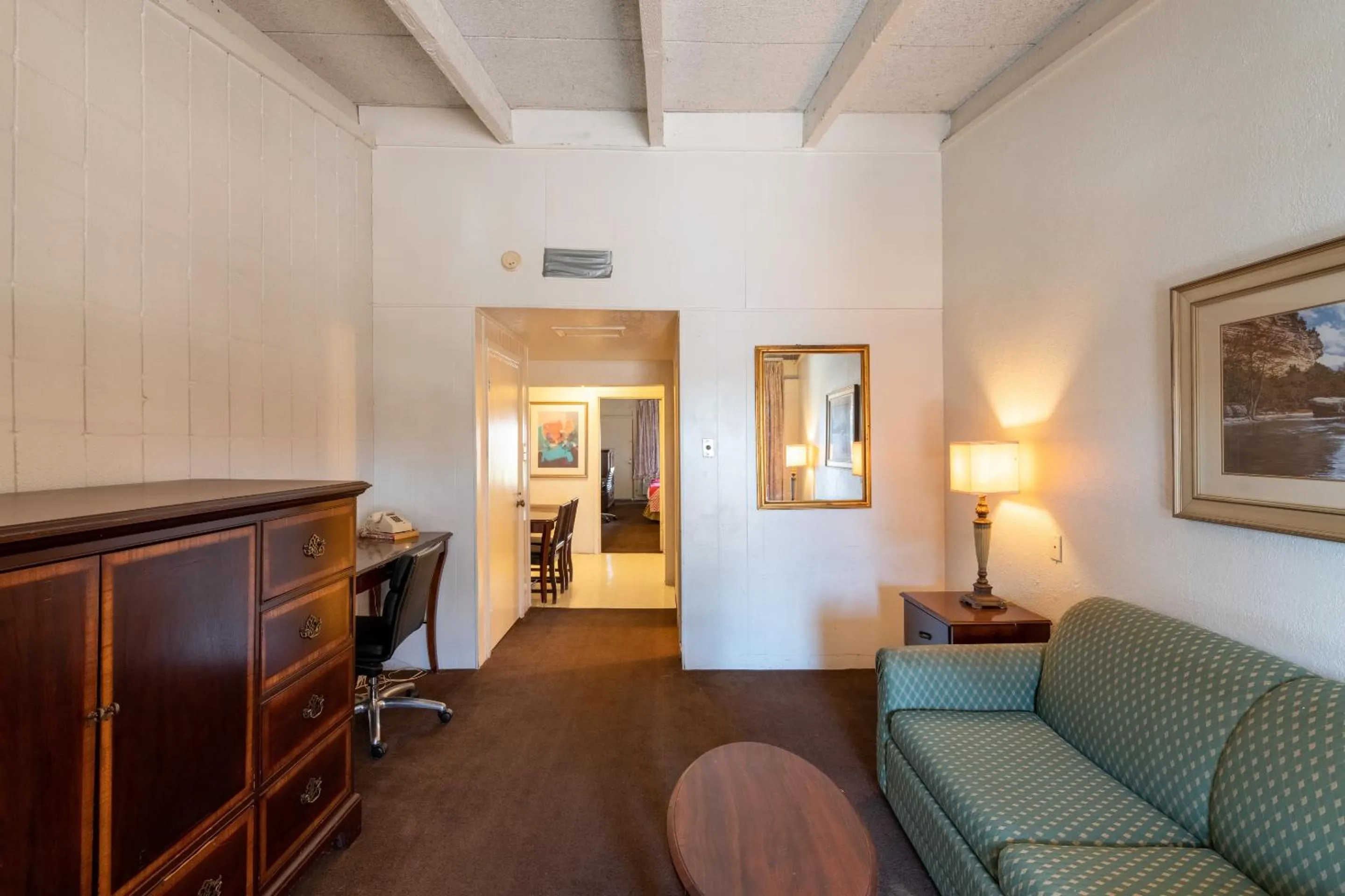 Bedroom, Seating Area in Hotel O Bay City, TX-35