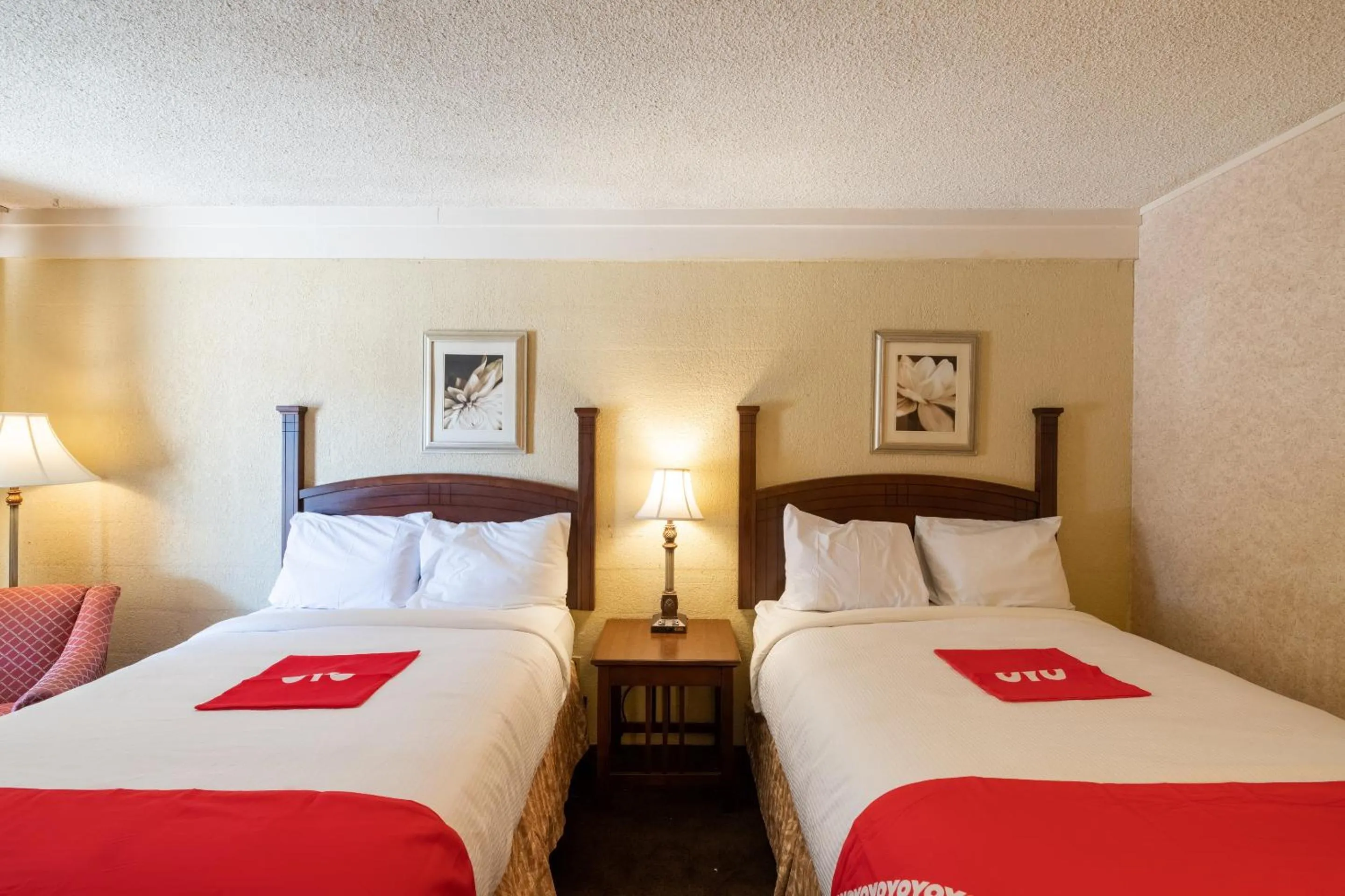 Bedroom in Hotel O Bay City, TX-35