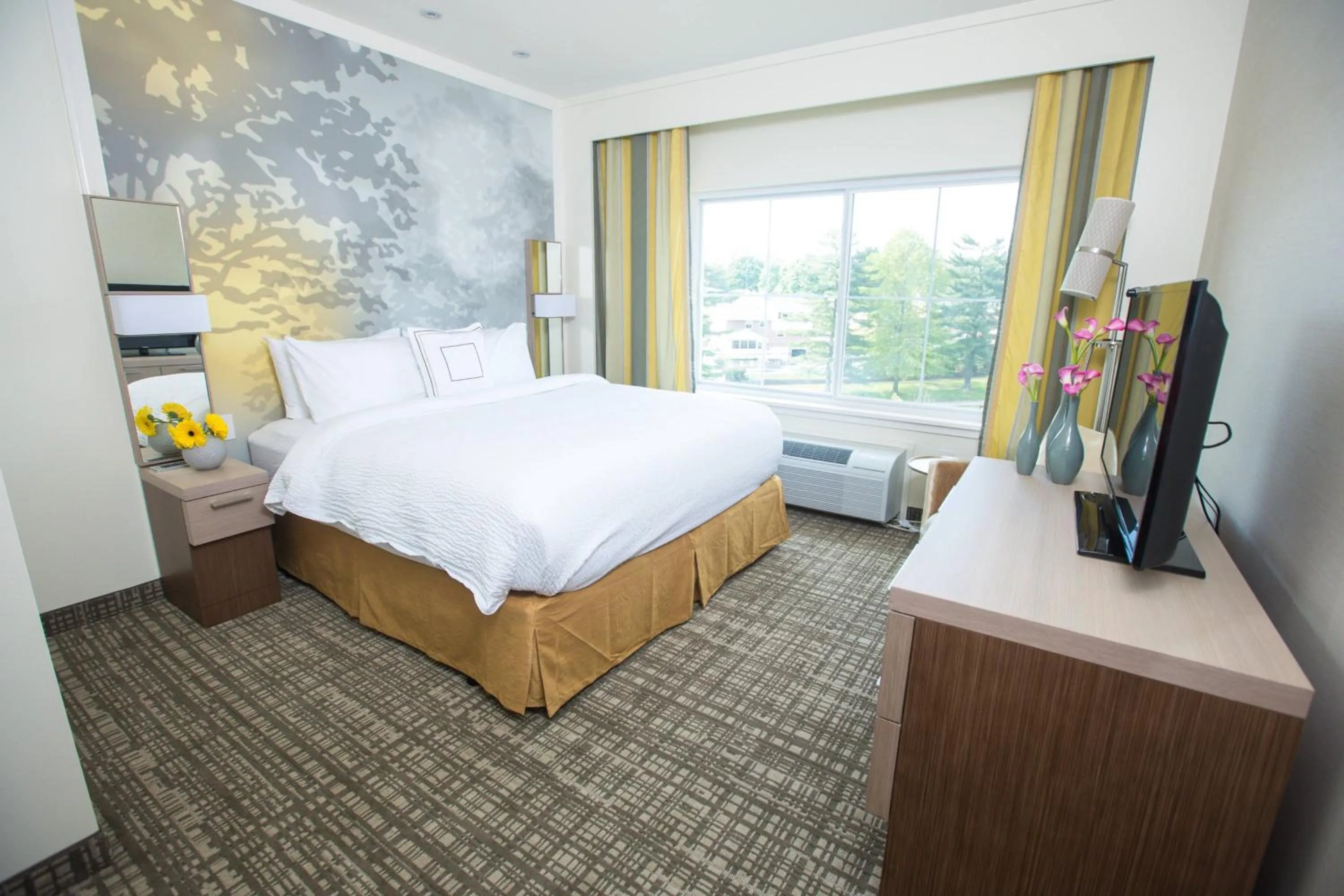 Bedroom, Bed in Courtyard by Marriott Philadelphia Springfield