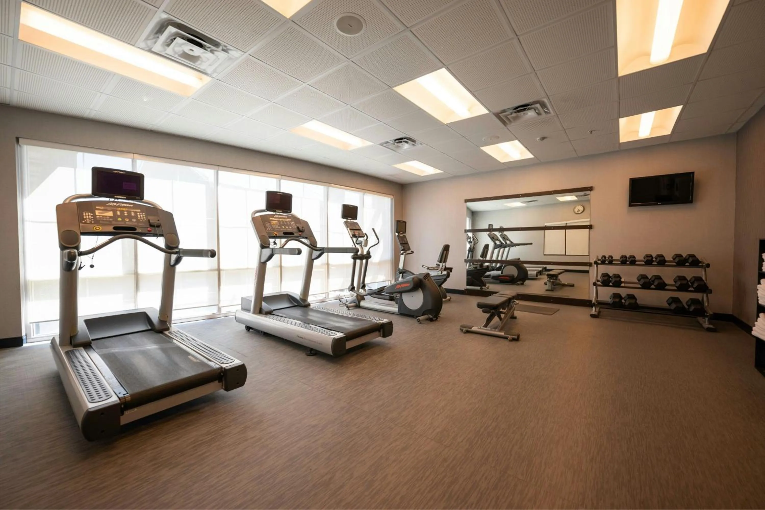 Fitness centre/facilities in Courtyard by Marriott Philadelphia Springfield