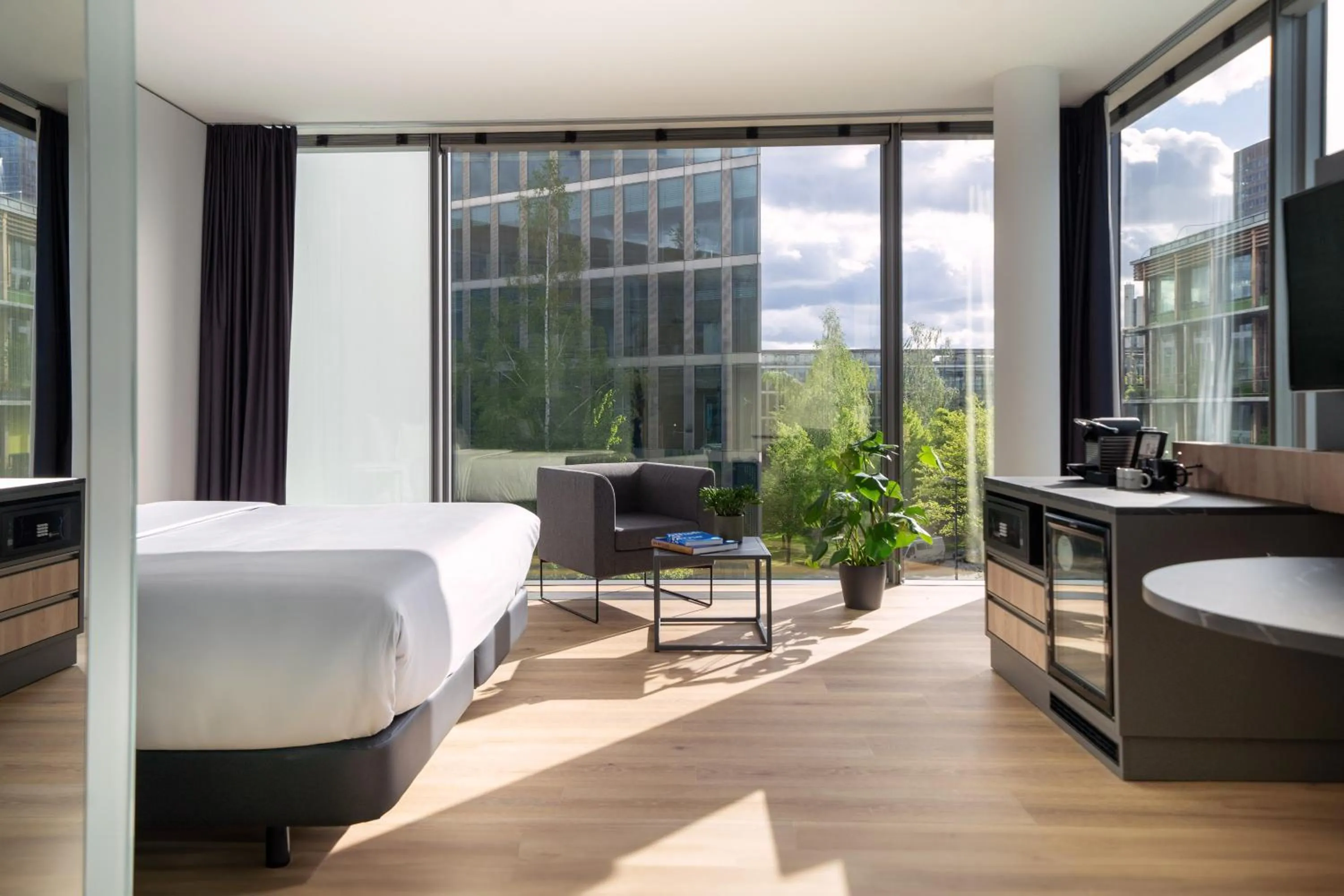 Bed in INNSiDE by Meliá München Parkstadt Schwabing