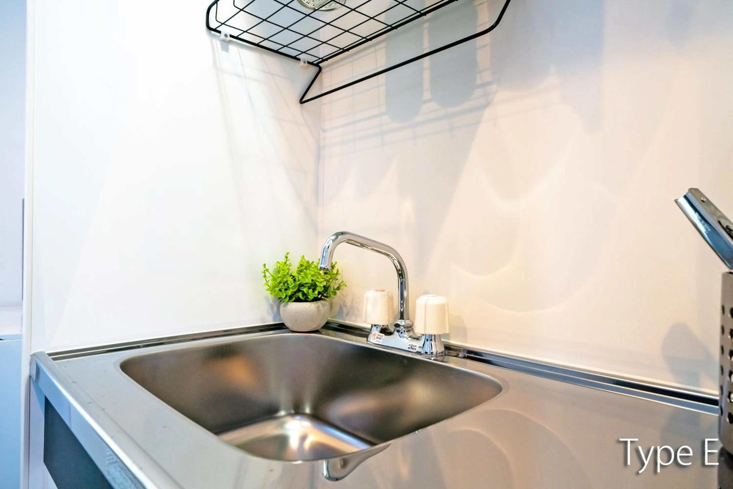 Kitchen or kitchenette in Hermitage Nishi Shinjuku