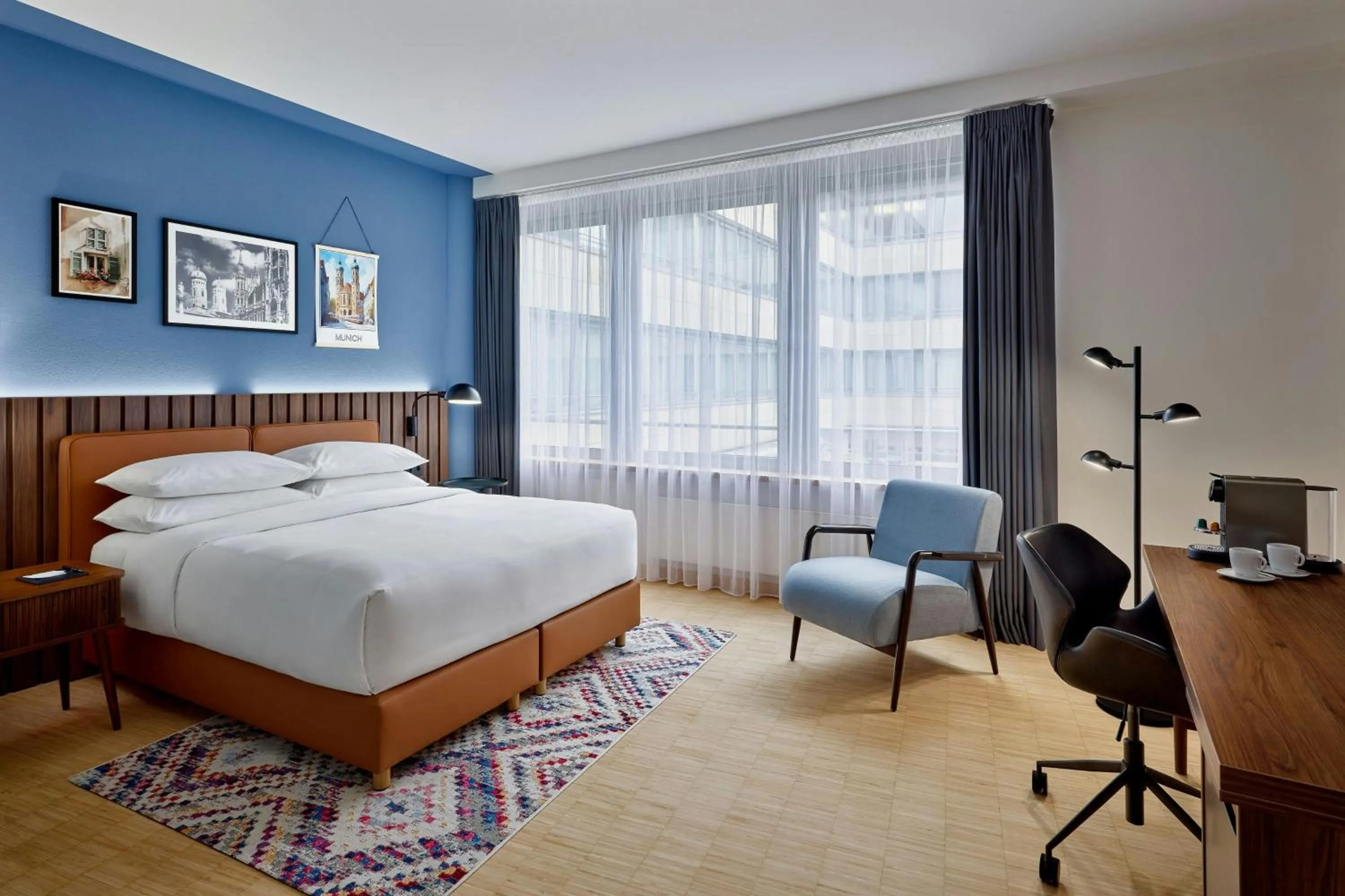 Photo of the whole room, Bed in Four Points by Sheraton Munich Messe