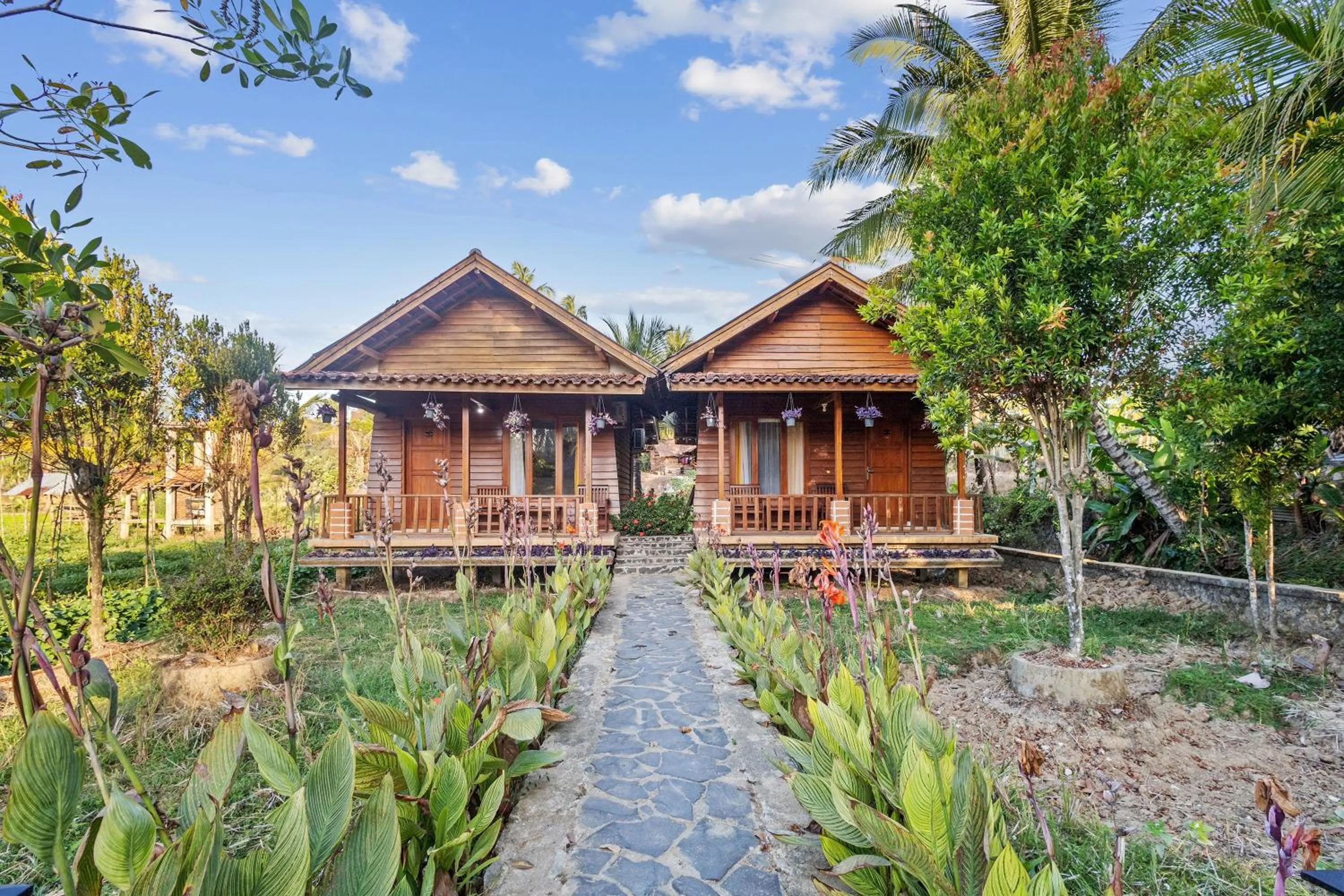 Property building in Sawarna Little Hula Hula