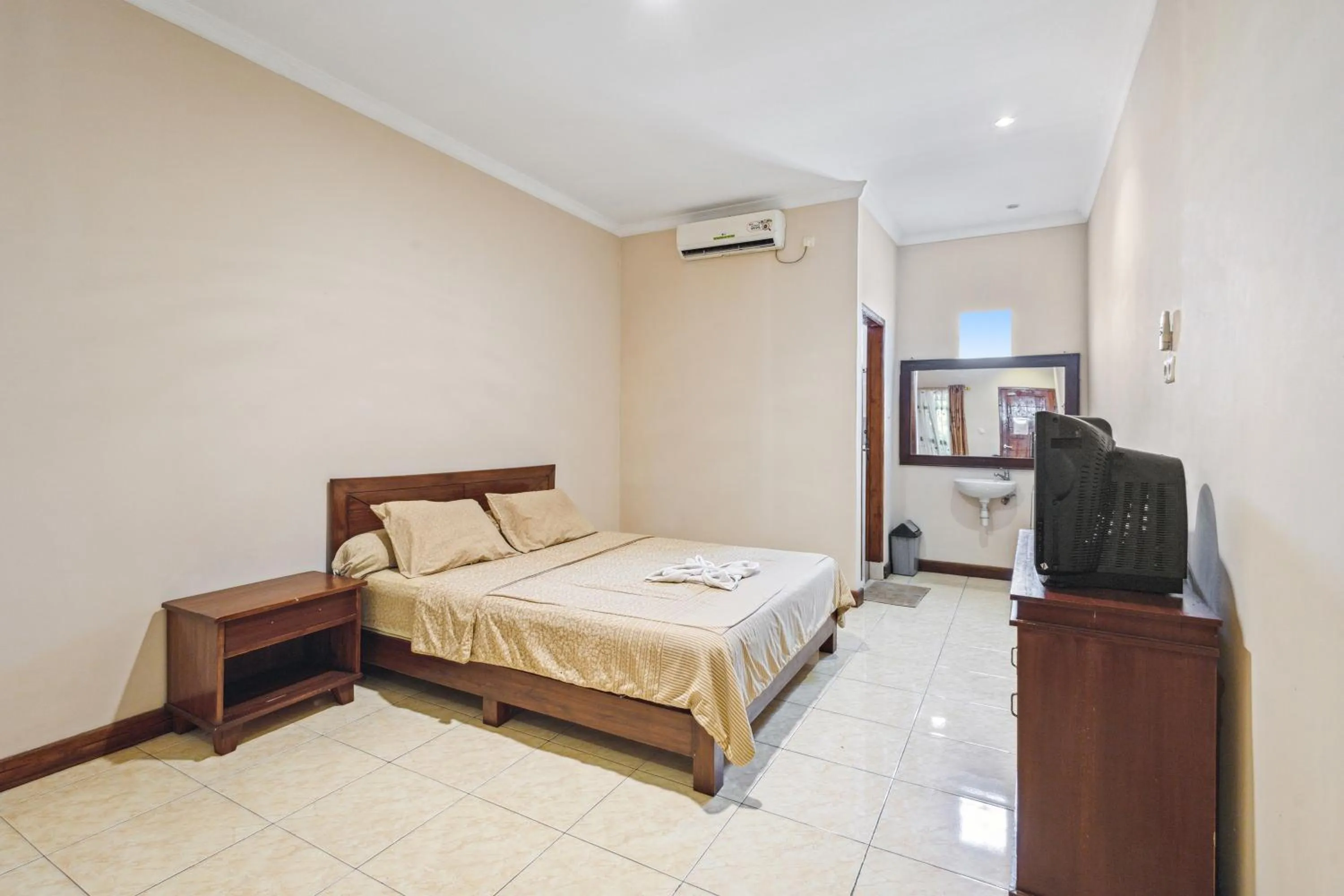 Bed in Sawarna Little Hula Hula