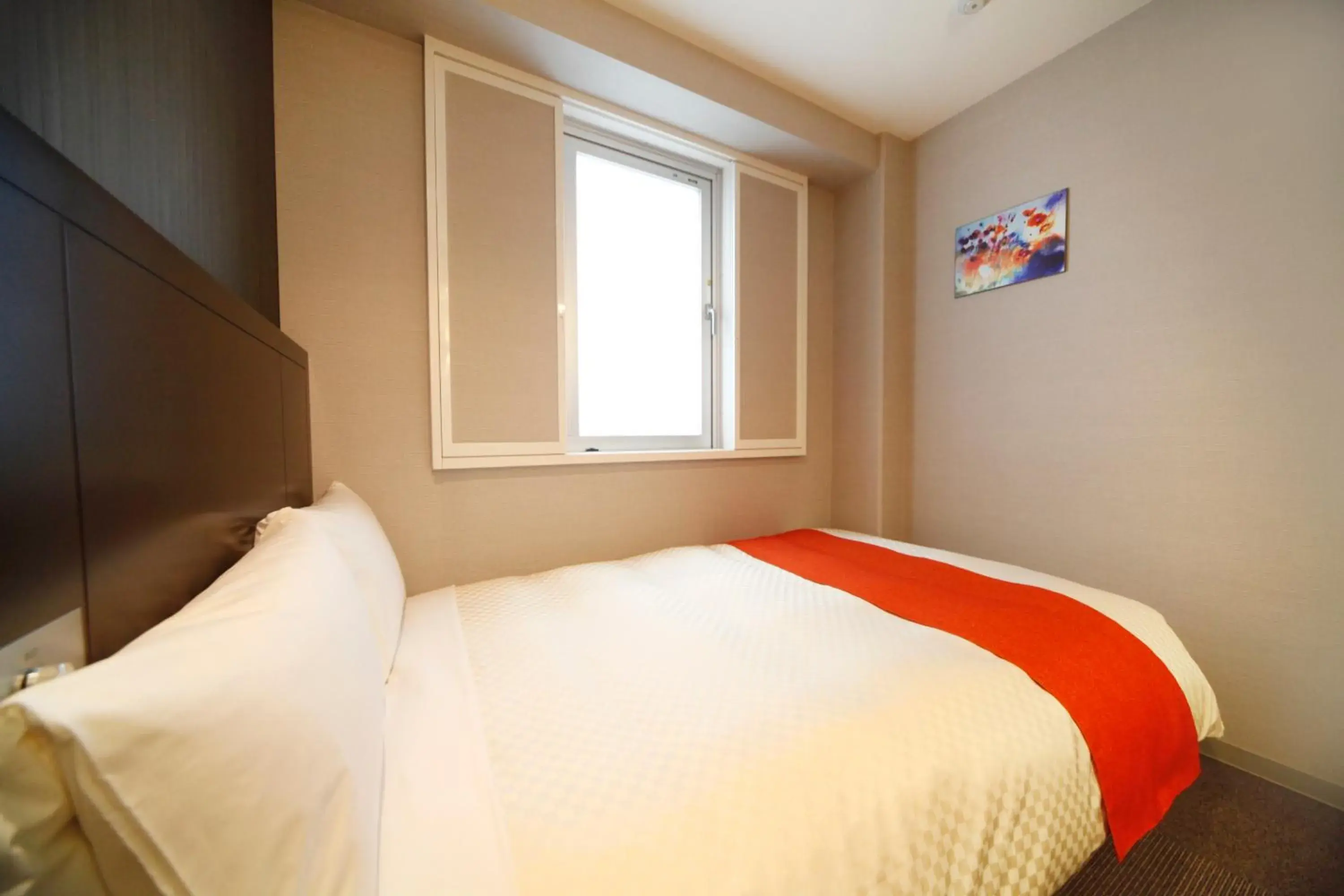Double Room with Small Double Bed - single occupancy - Non Smoking in Vessel Inn Hiroshima Ekimae Double Room with Small Double Bed - single occupancy - Non Smoking in Vessel Inn Hiroshima Ekimae