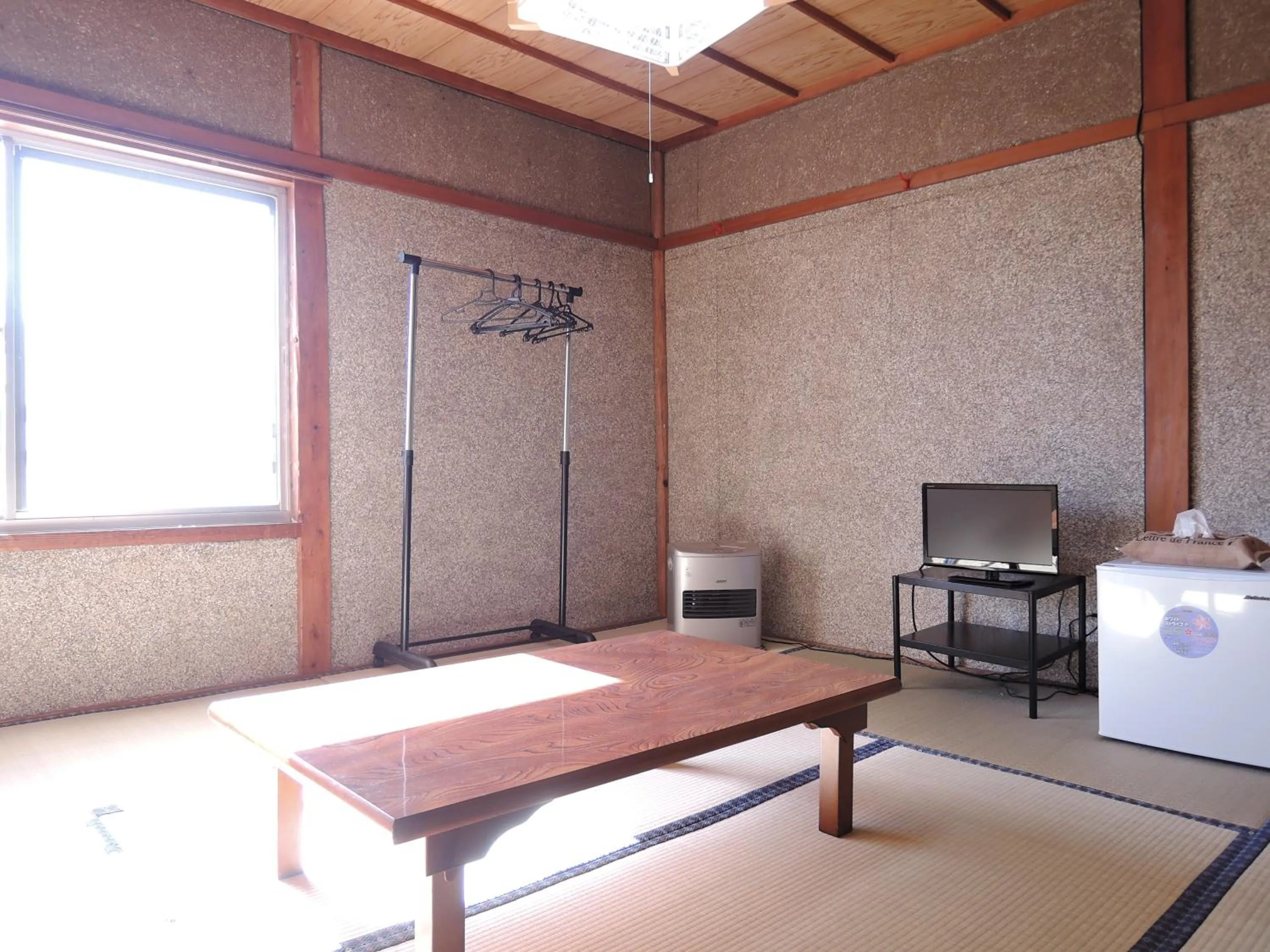 Photo of the whole room in Shintaku Sanso