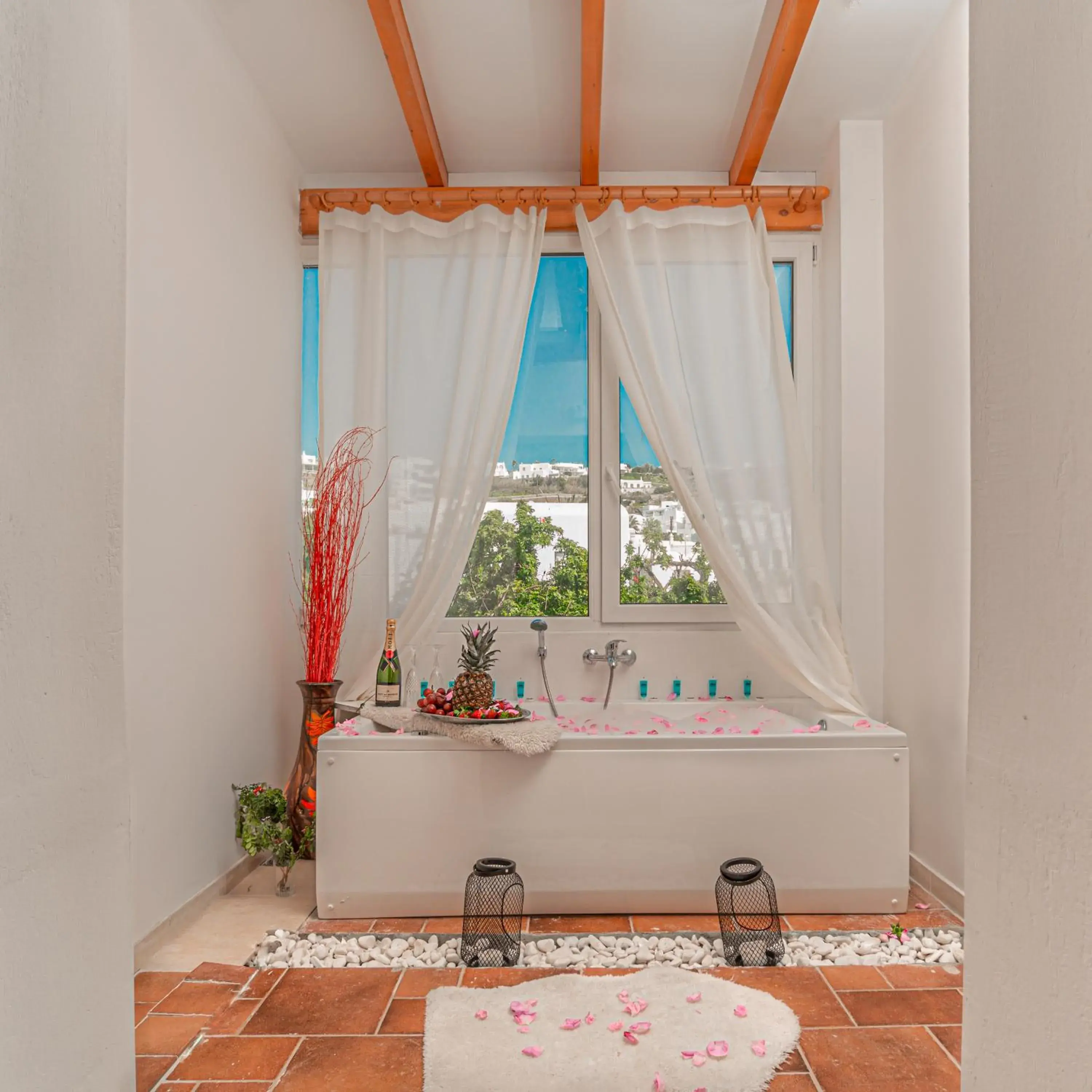 Studio with Spa Bath in Dimelal Mykonos Town Apartments Studio with Spa Bath in Dimelal Mykonos Town Apartments