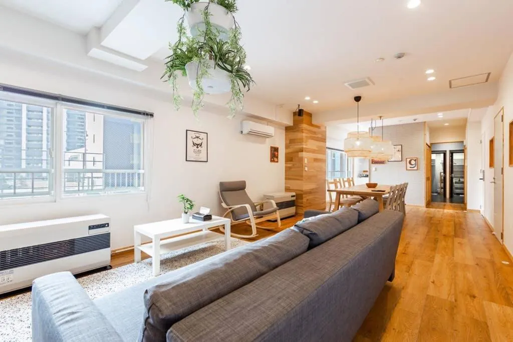 Living room in THE EAST AVENUE