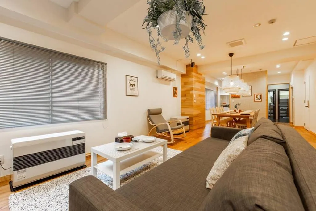 Living room in THE EAST AVENUE