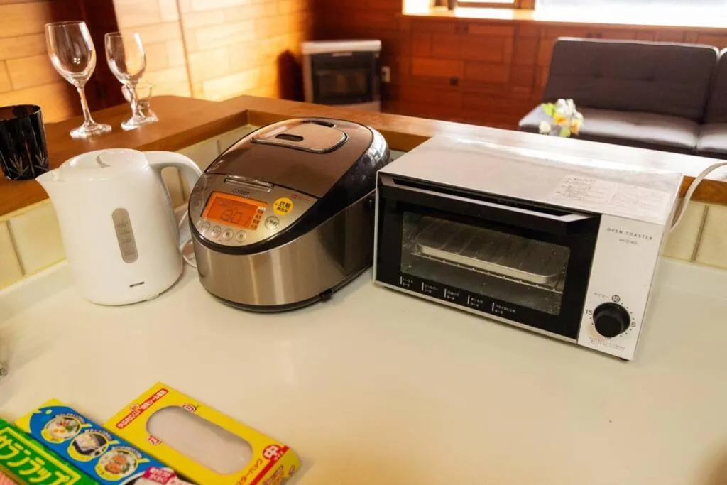 toaster in The COMFORIA