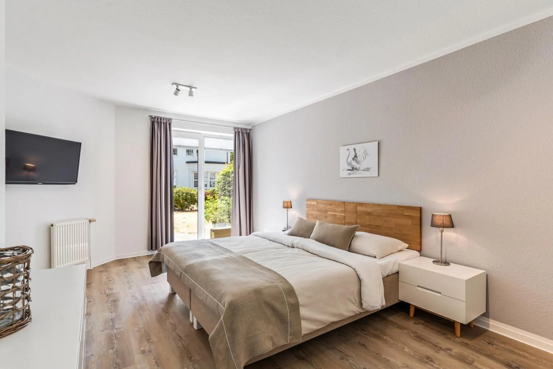 Bedroom, Bed in Strandhotel Glücksburg