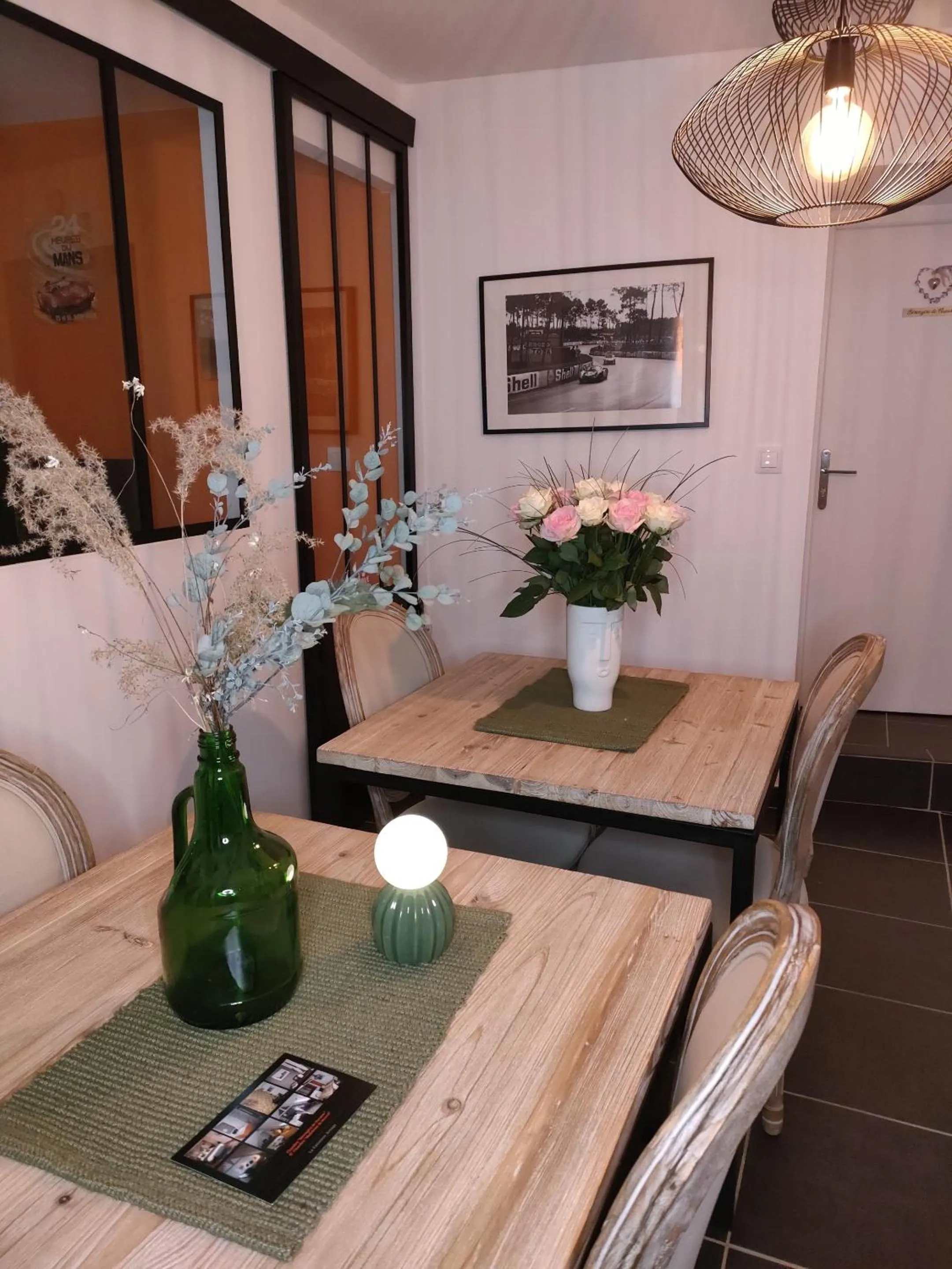Dining area in La Catiniere