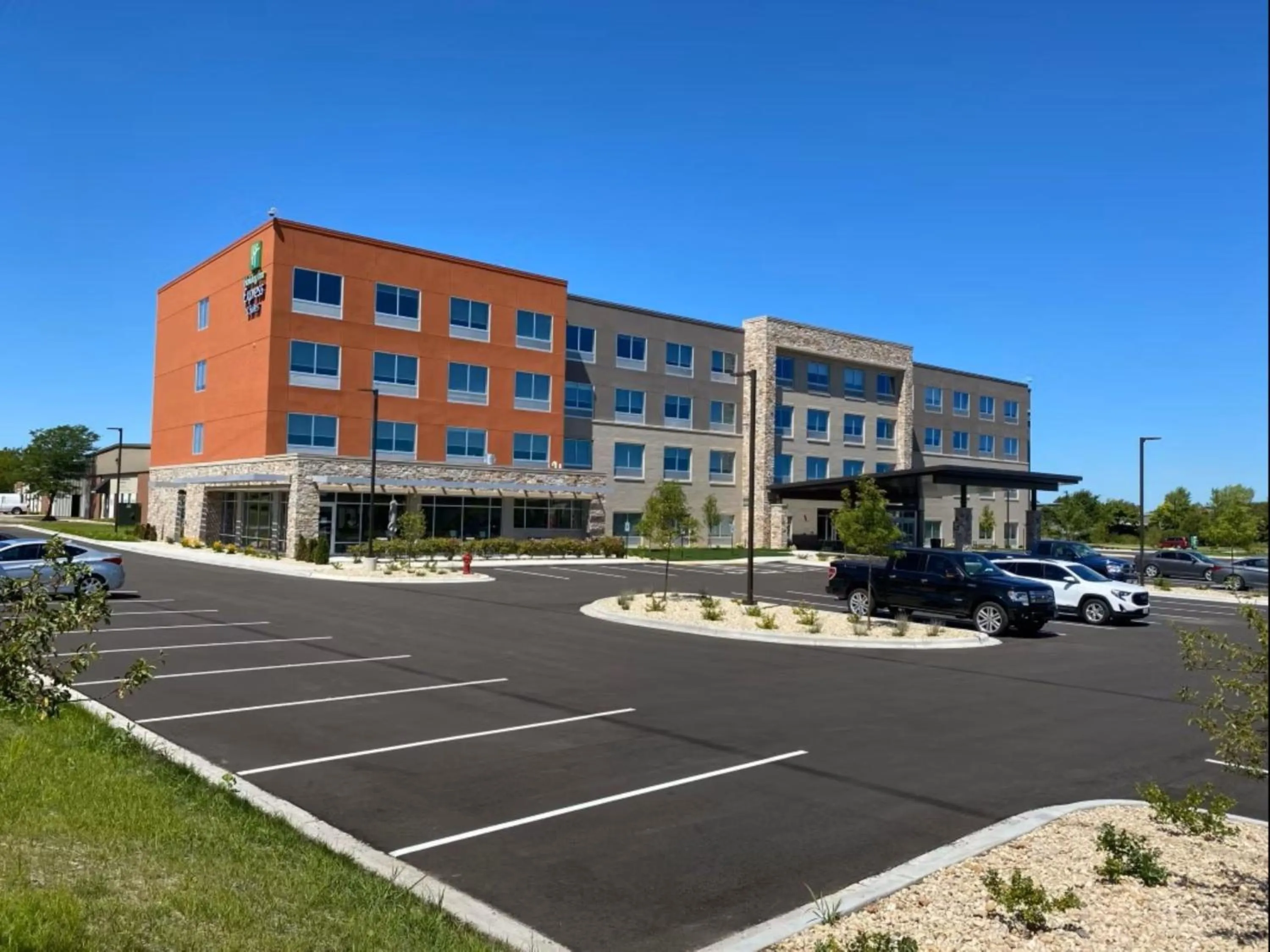 Property building in Holiday Inn Express & Suites - Madison West - Middleton by IHG