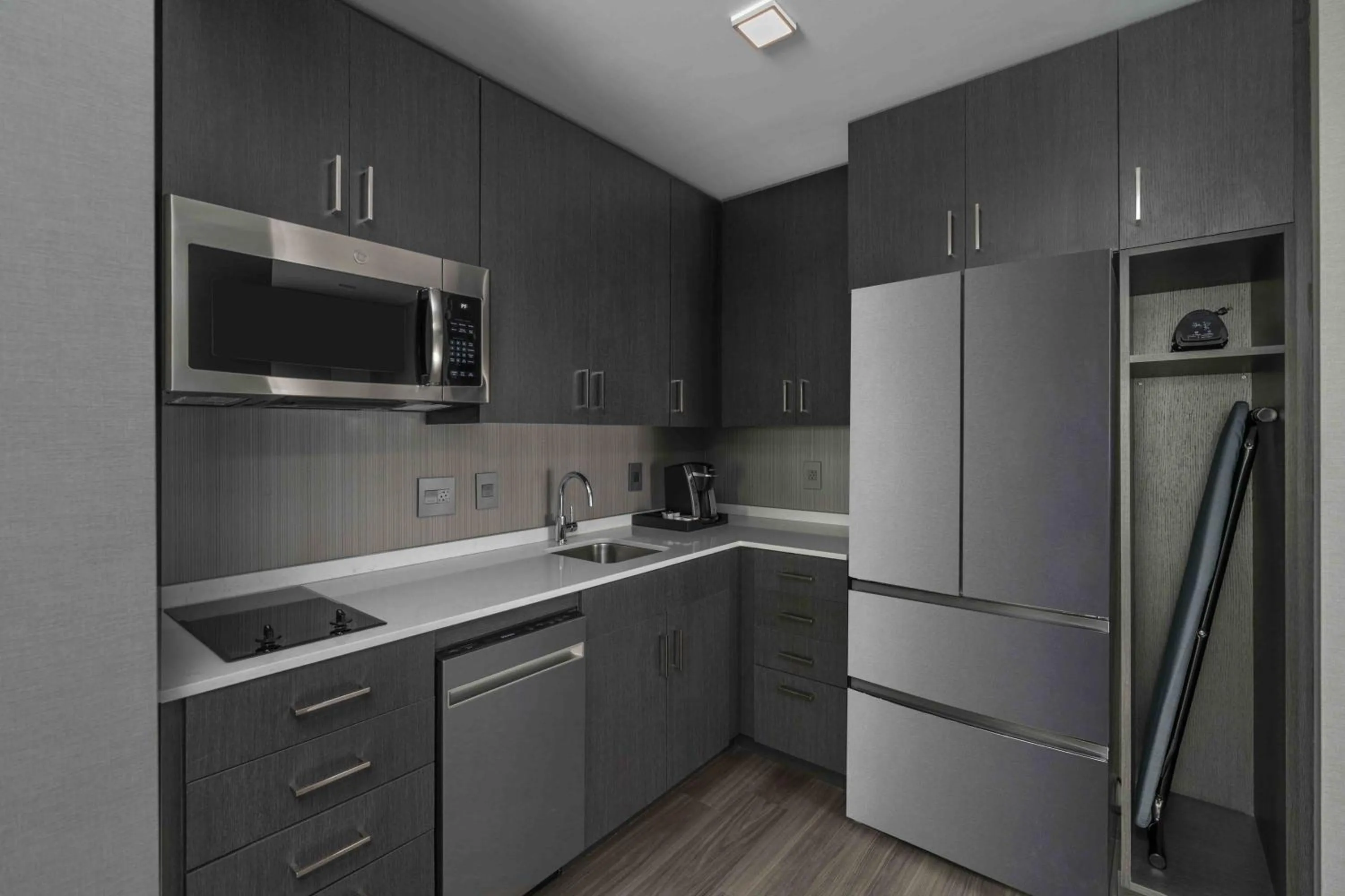 Kitchen or kitchenette in Staybridge Suites - Boston Logan Airport - Revere by IHG