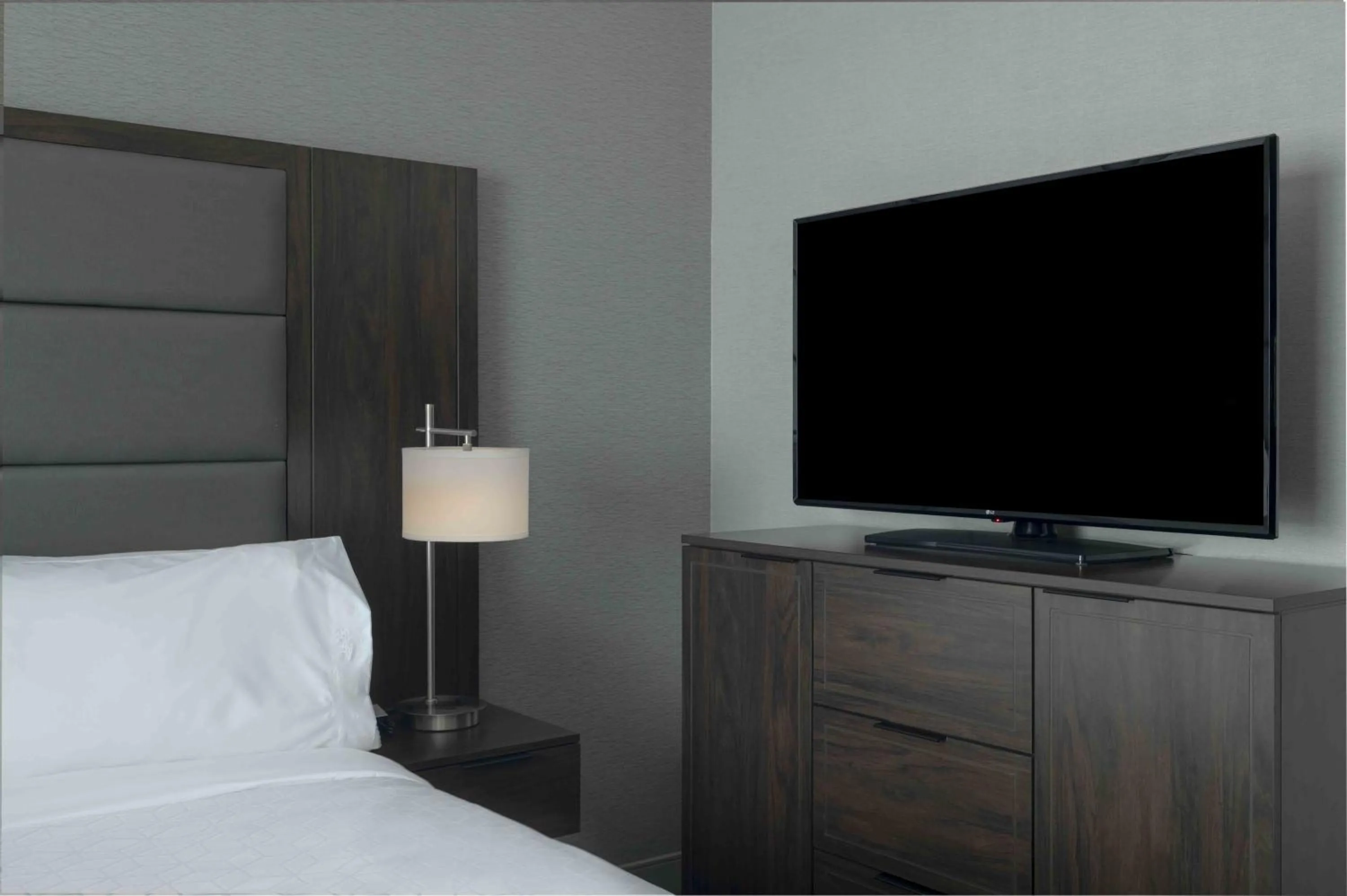TV and multimedia, Bed in Staybridge Suites - Boston Logan Airport - Revere by IHG