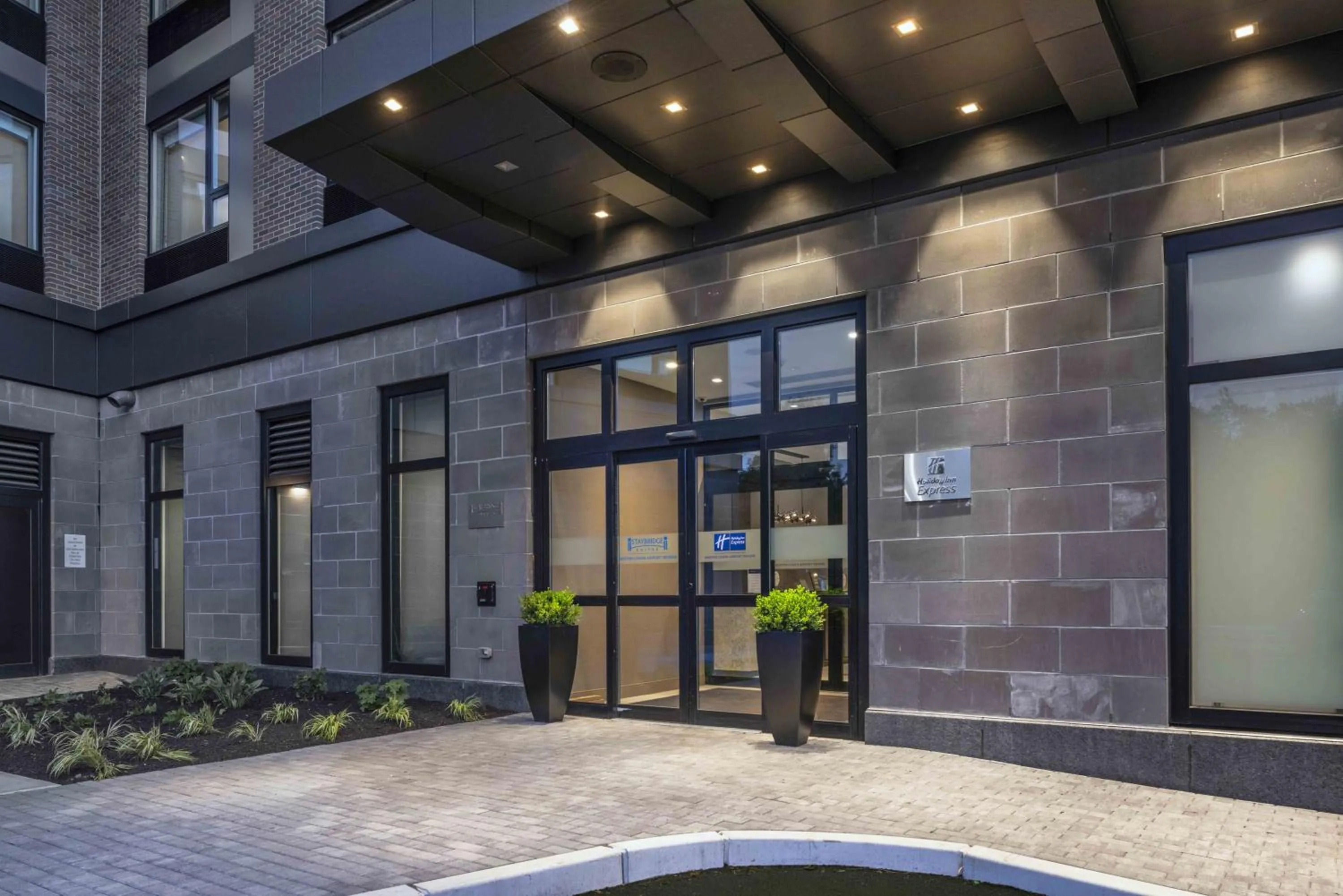 Facade/entrance in Staybridge Suites - Boston Logan Airport - Revere by IHG