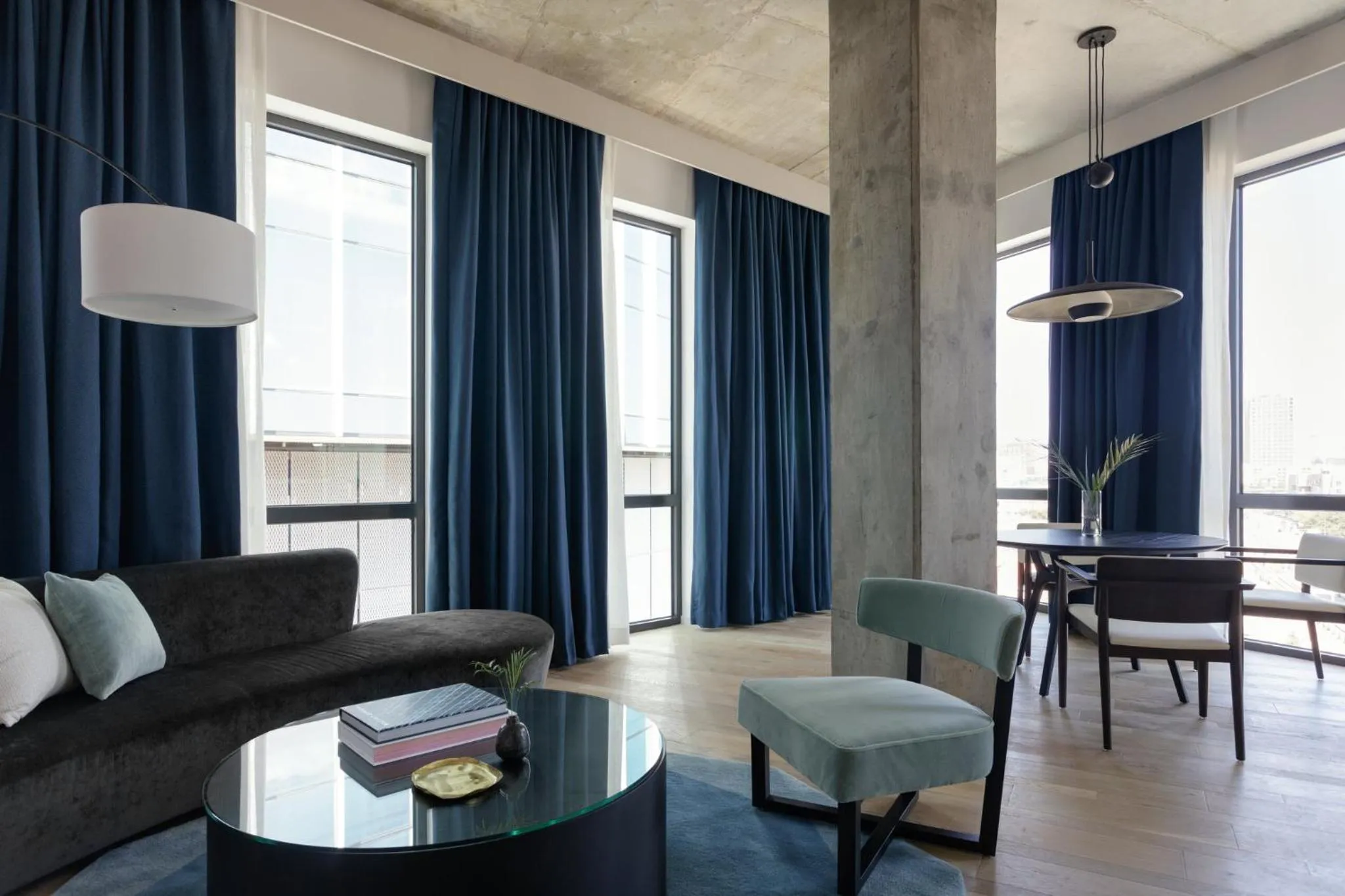 Photo of the whole room in Kimpton - Pittman Hotel by IHG