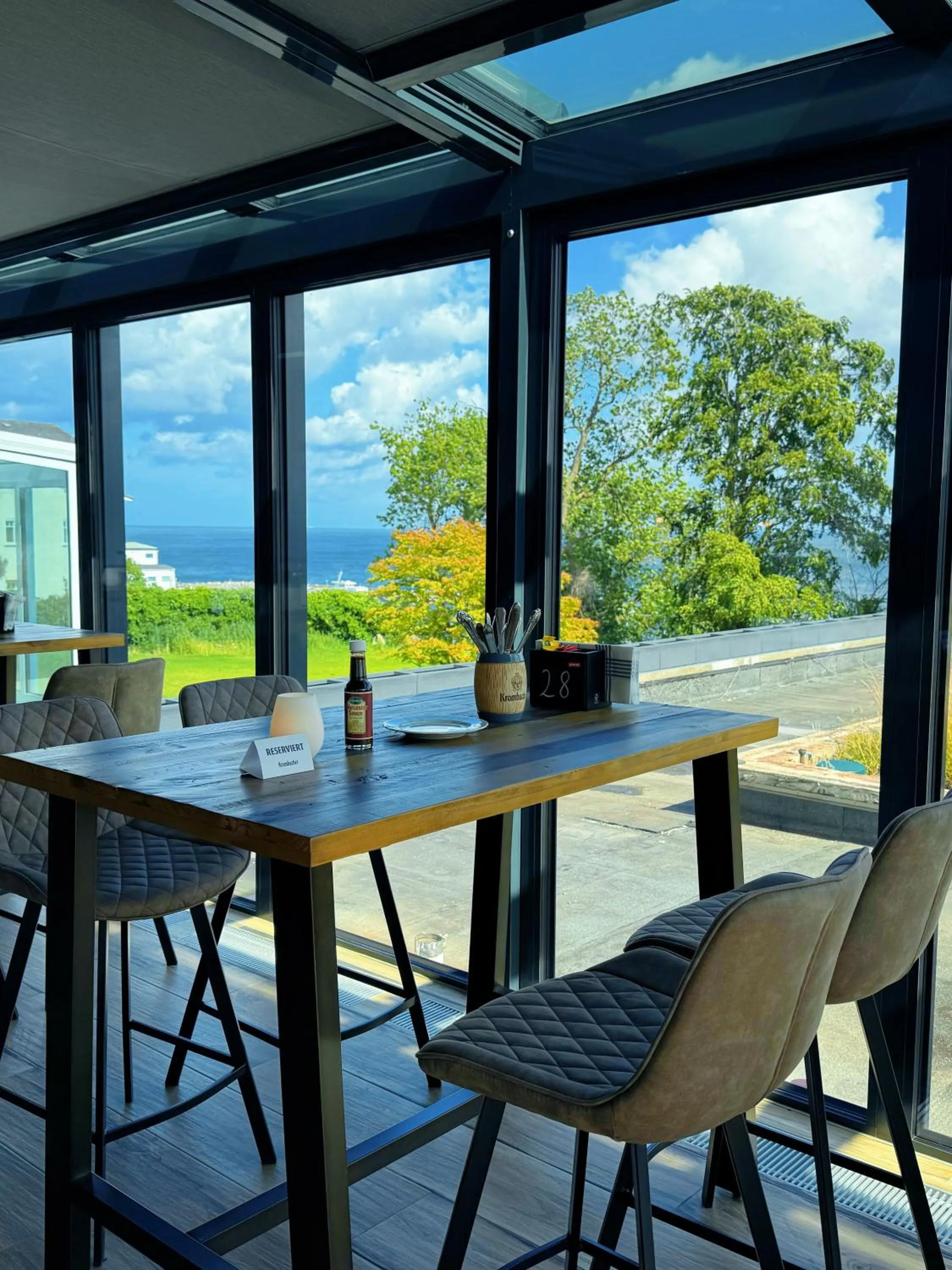 Restaurant/places to eat in Kurhotel Sassnitz - das alte Seemannsheim